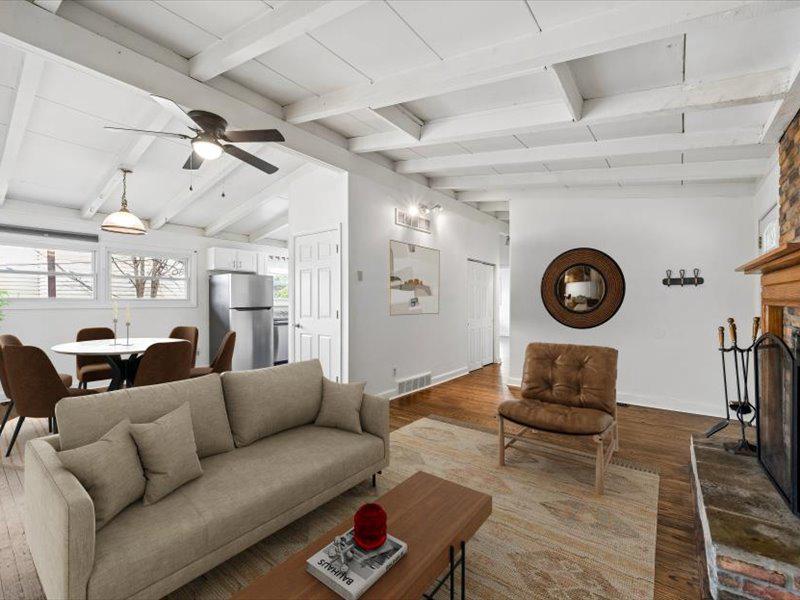 VILLAGE GREEN - Residential