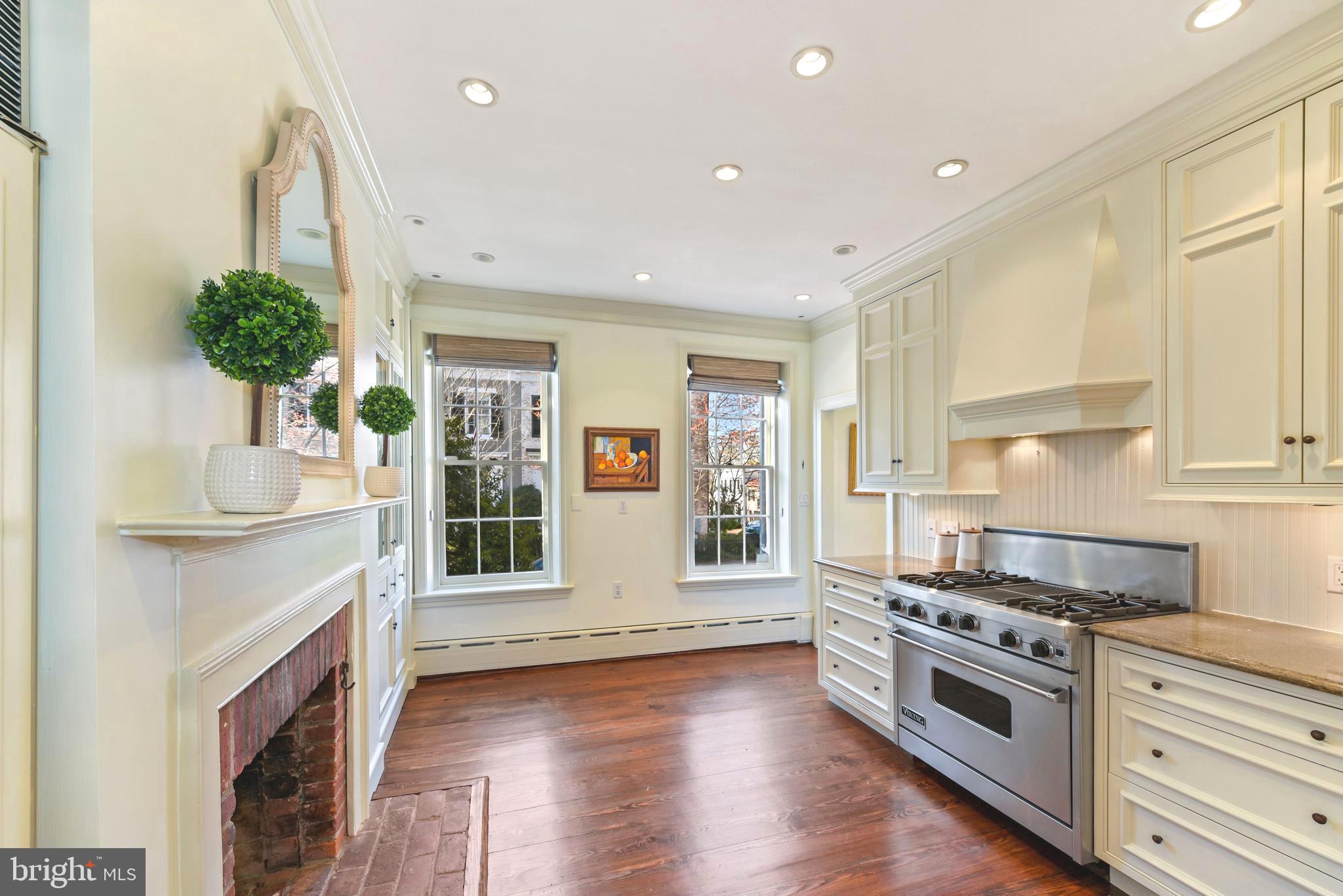 GEORGETOWN - Residential