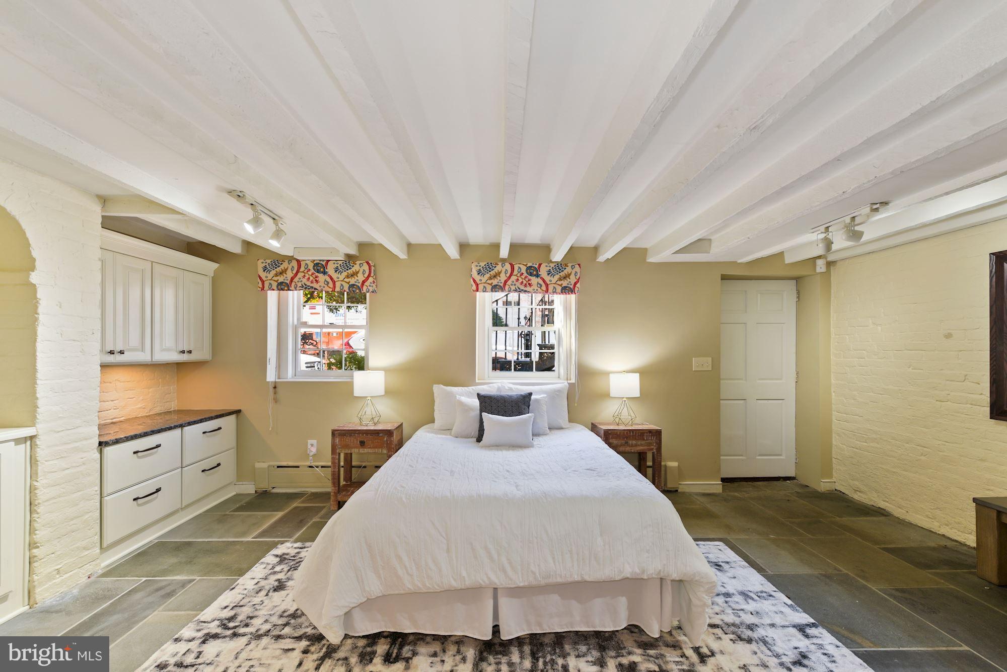 GEORGETOWN - Residential