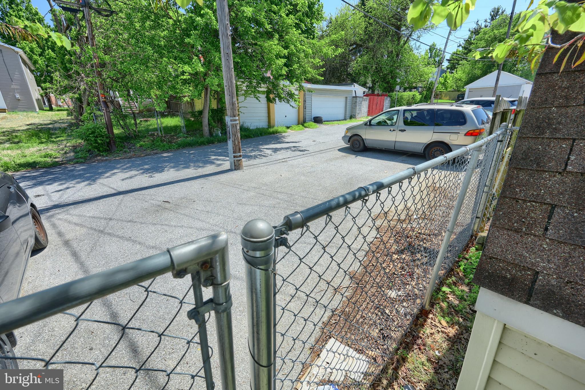 PARKWAY - Residential