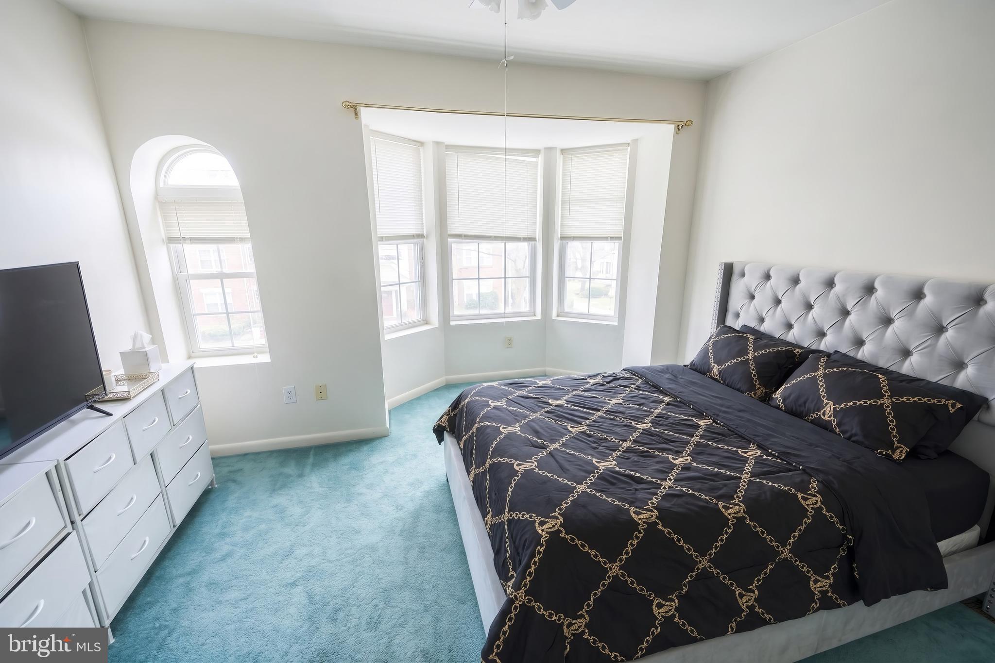 PARKWAY - Residential