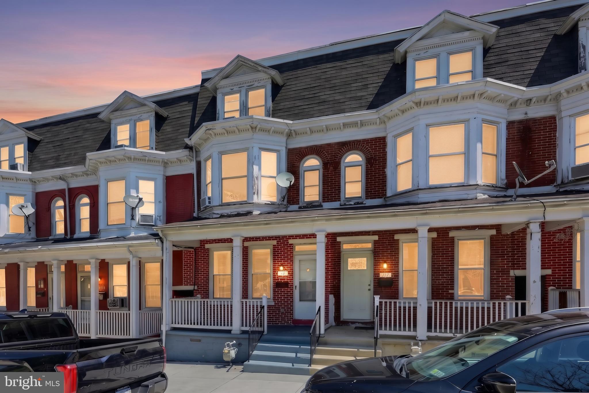 PARKWAY - Residential