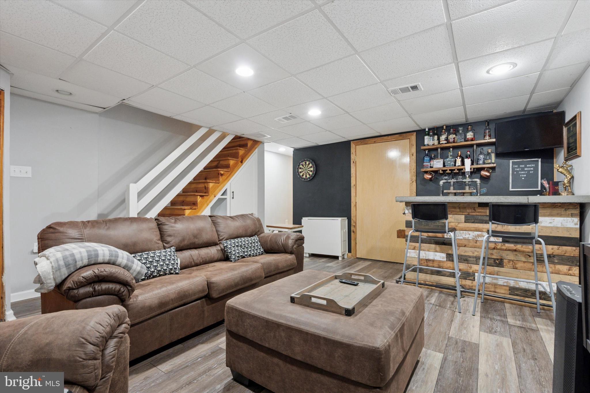 ROXBOROUGH - Residential
