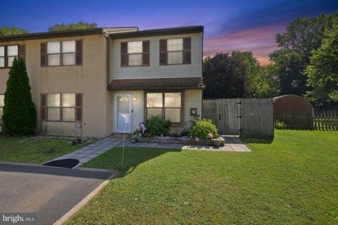Townhouse For Sale - 111 Cypress Drive<br/> Bucks County, QUAKERTOWN, PA 18951
