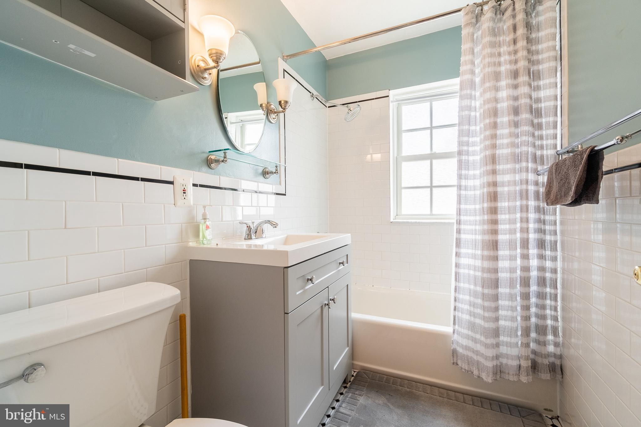 COLONIAL VILLAGE - Residential Lease