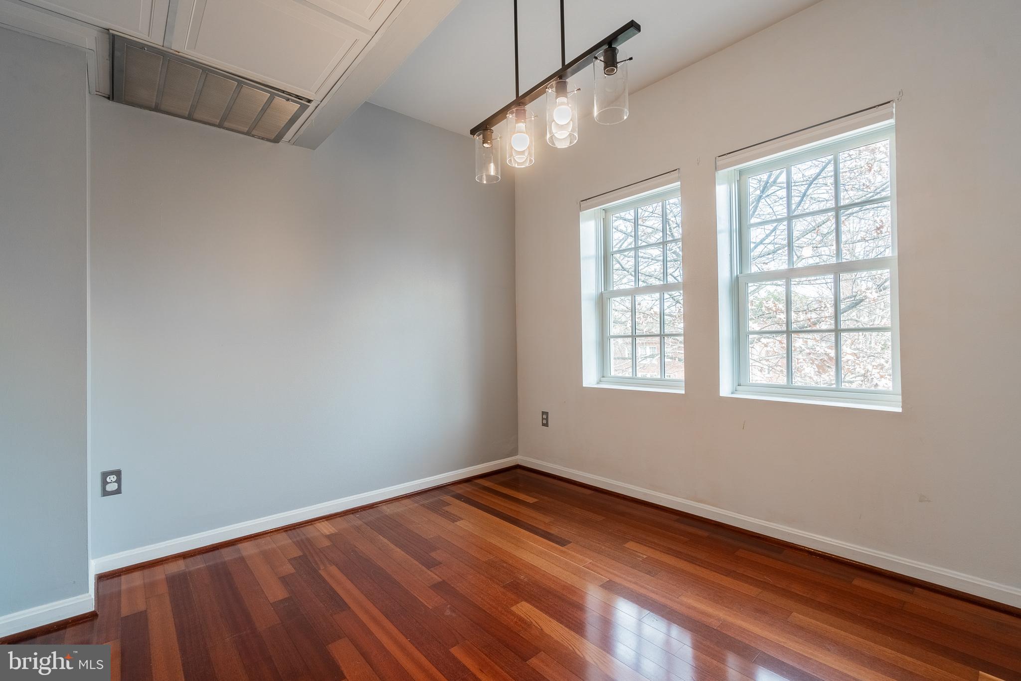 COLONIAL VILLAGE - Residential Lease