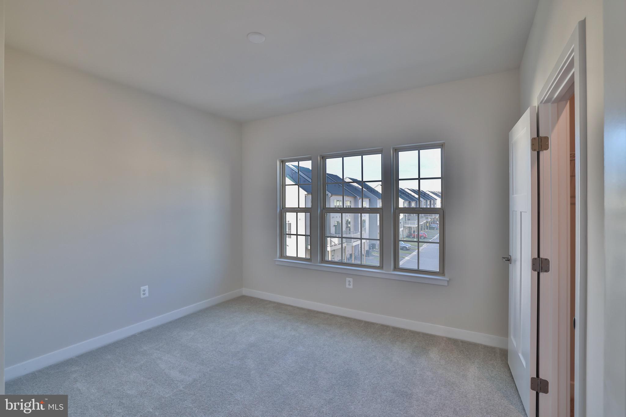 PARKSIDE - Residential Lease