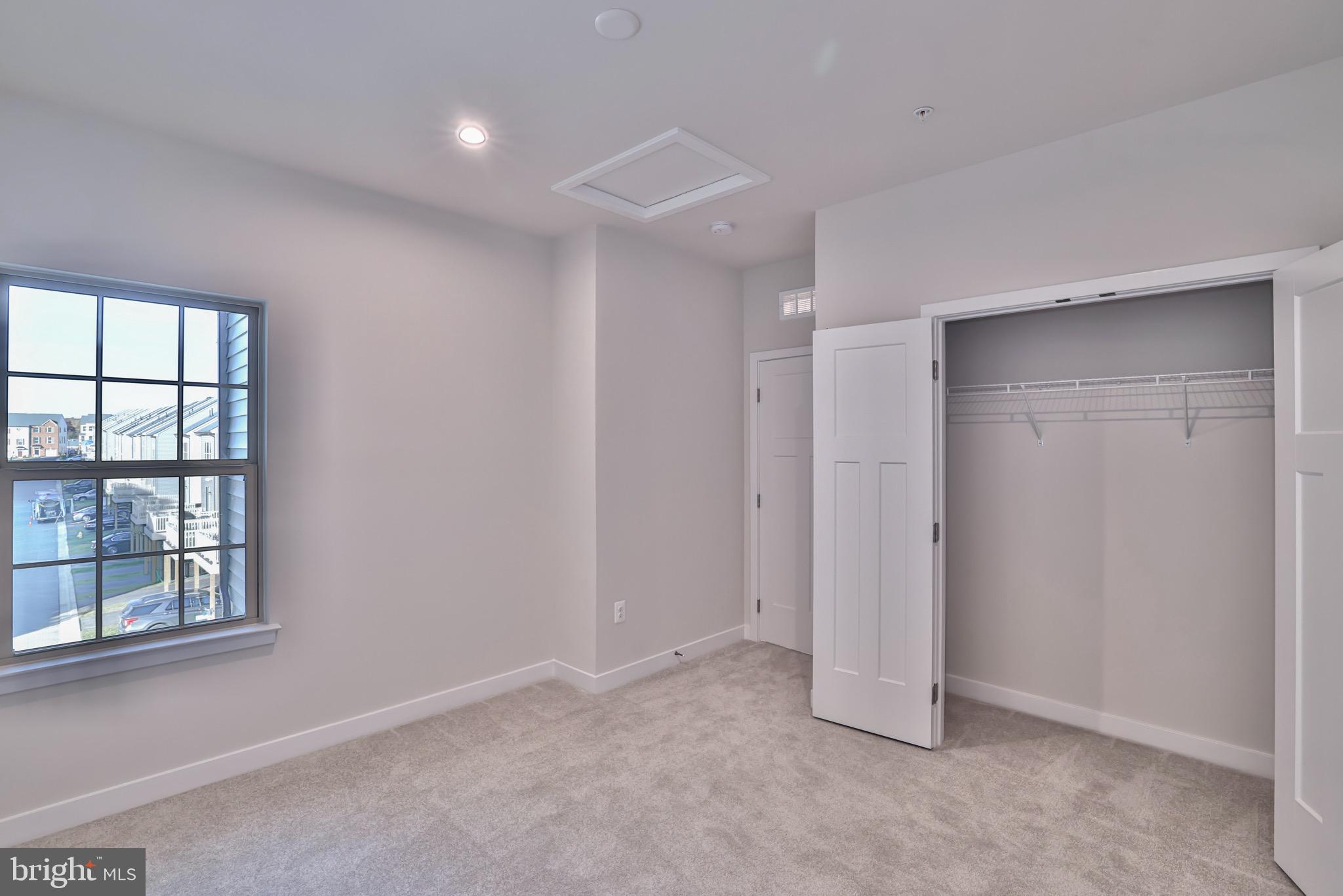 PARKSIDE - Residential Lease