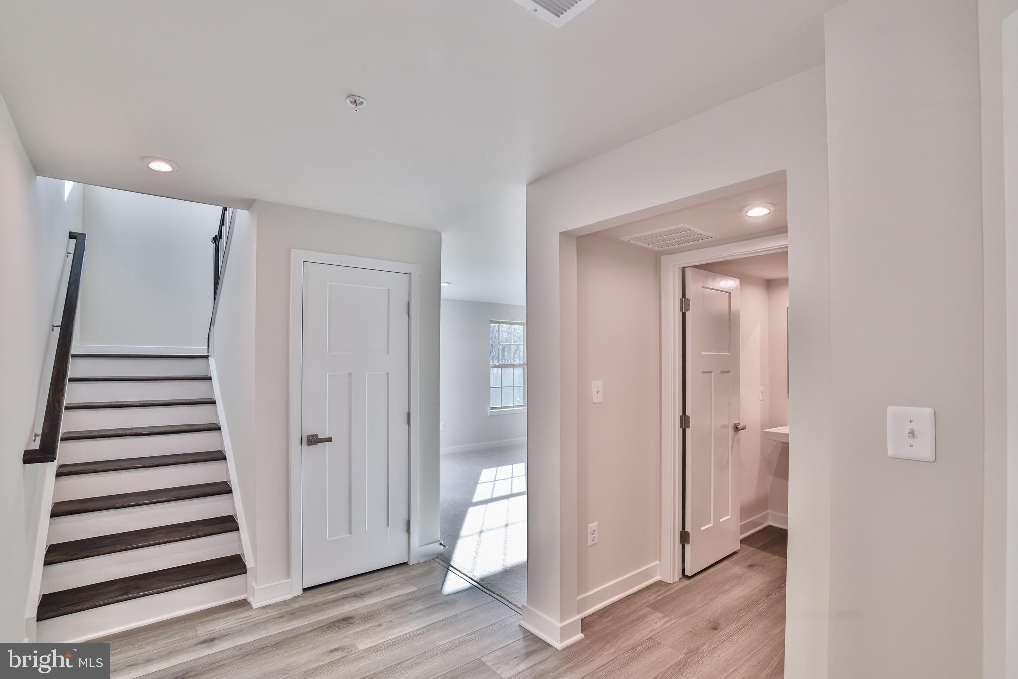 PARKSIDE - Residential Lease