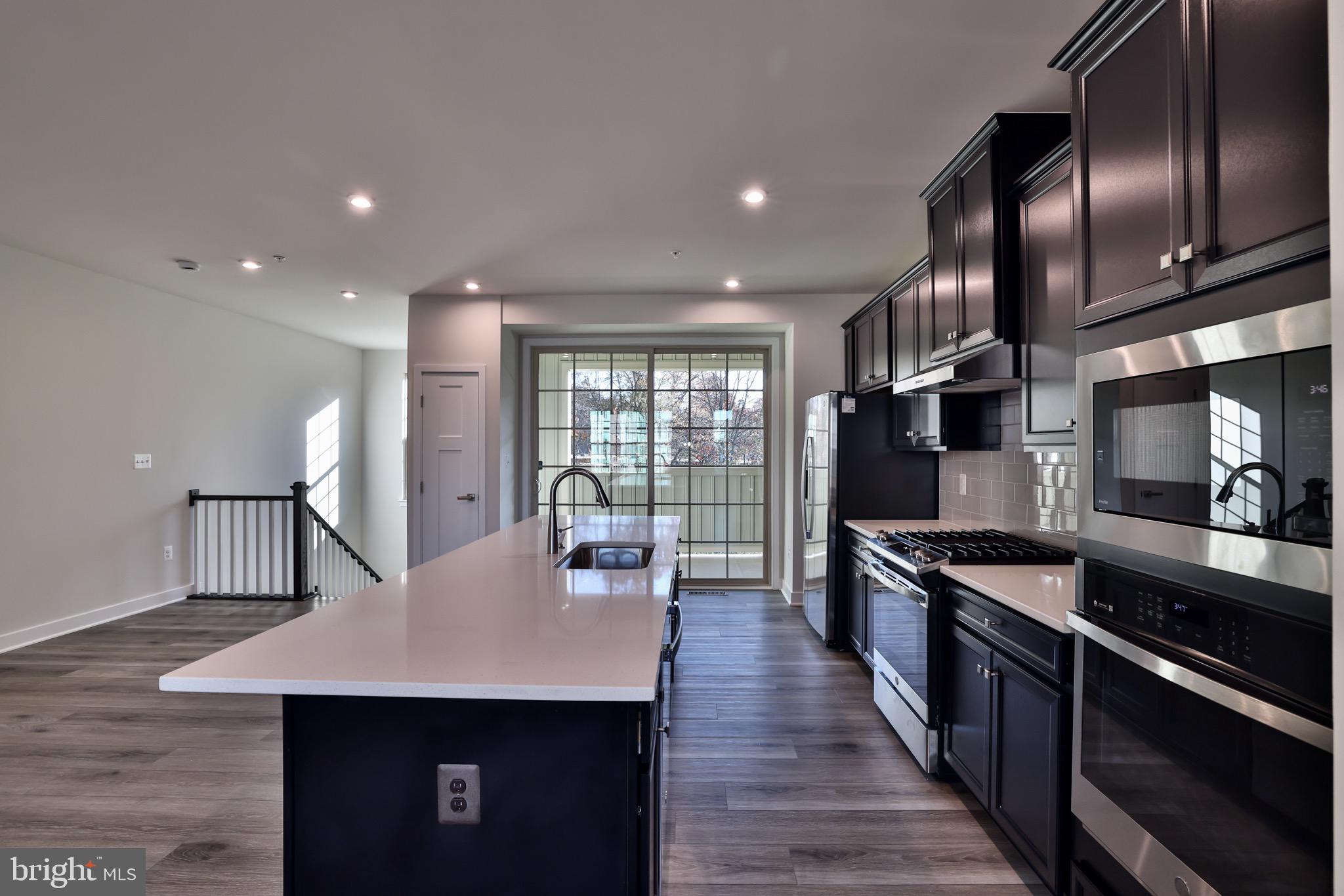 PARKSIDE - Residential Lease