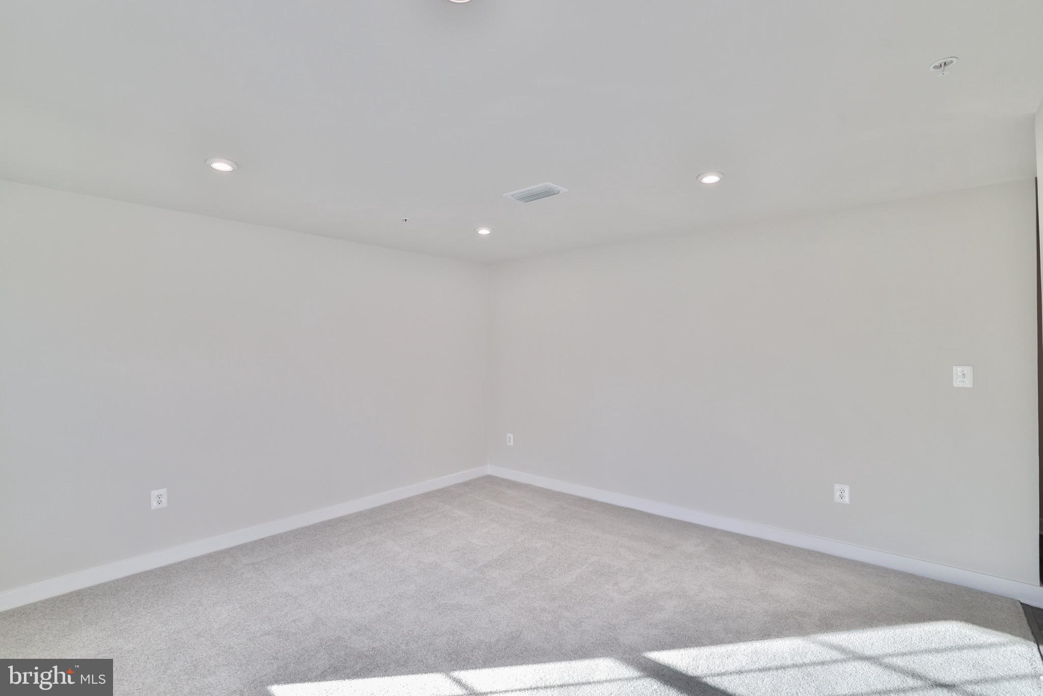 PARKSIDE - Residential Lease