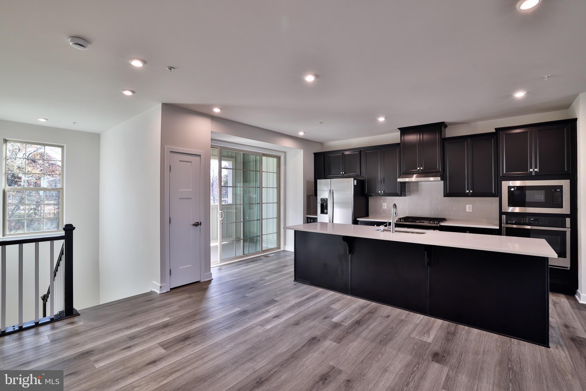 PARKSIDE - Residential Lease