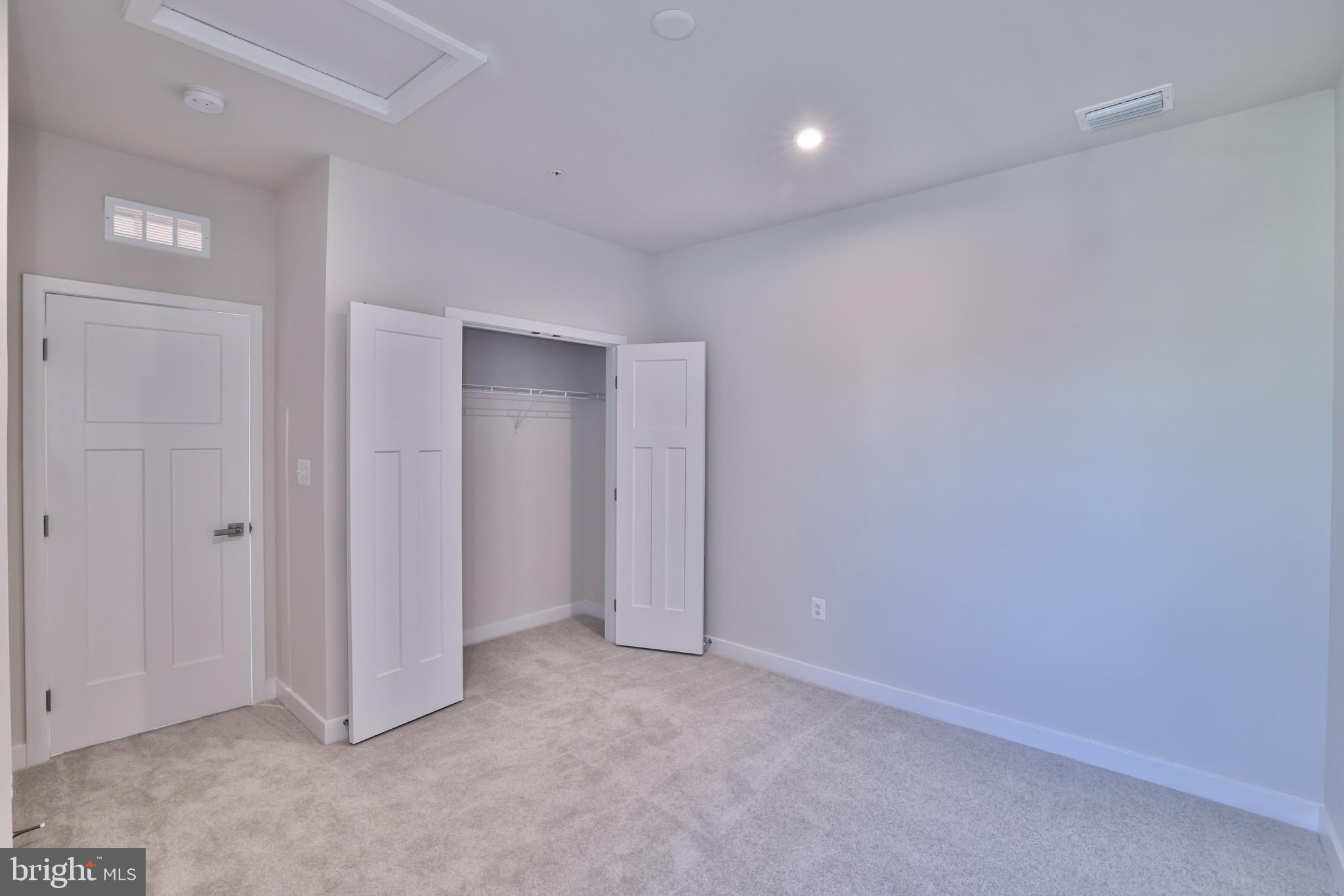 PARKSIDE - Residential Lease