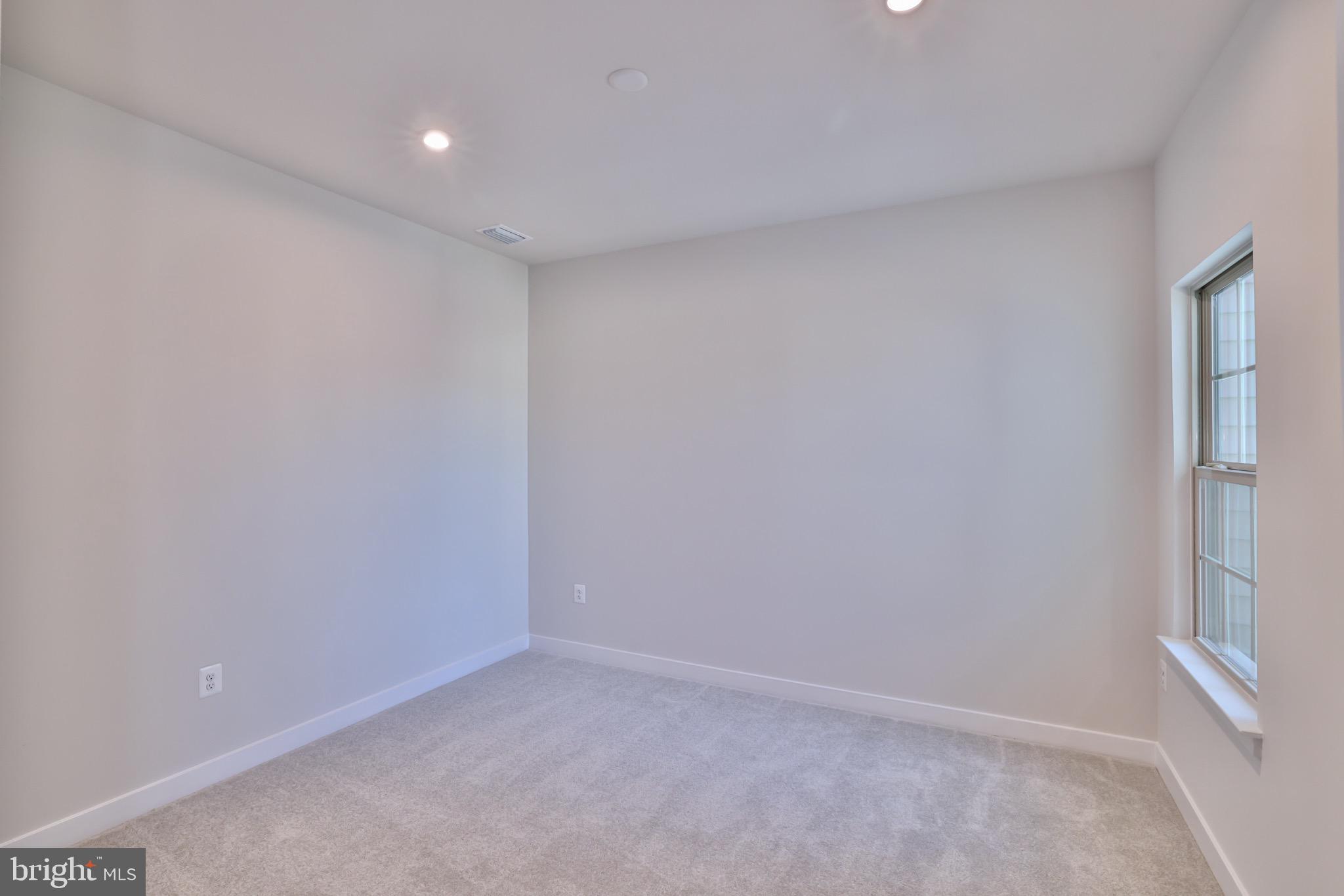 PARKSIDE - Residential Lease