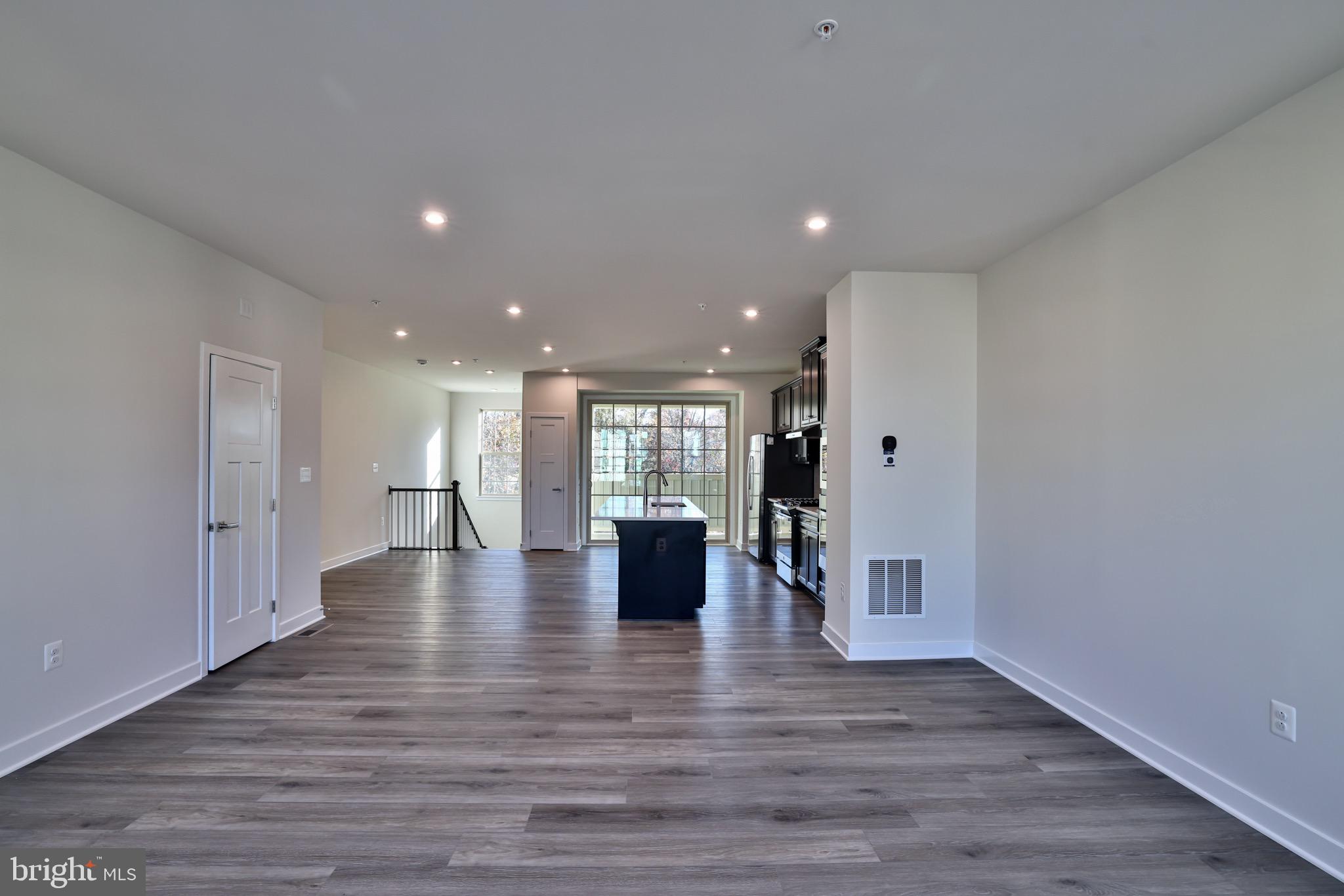 PARKSIDE - Residential Lease