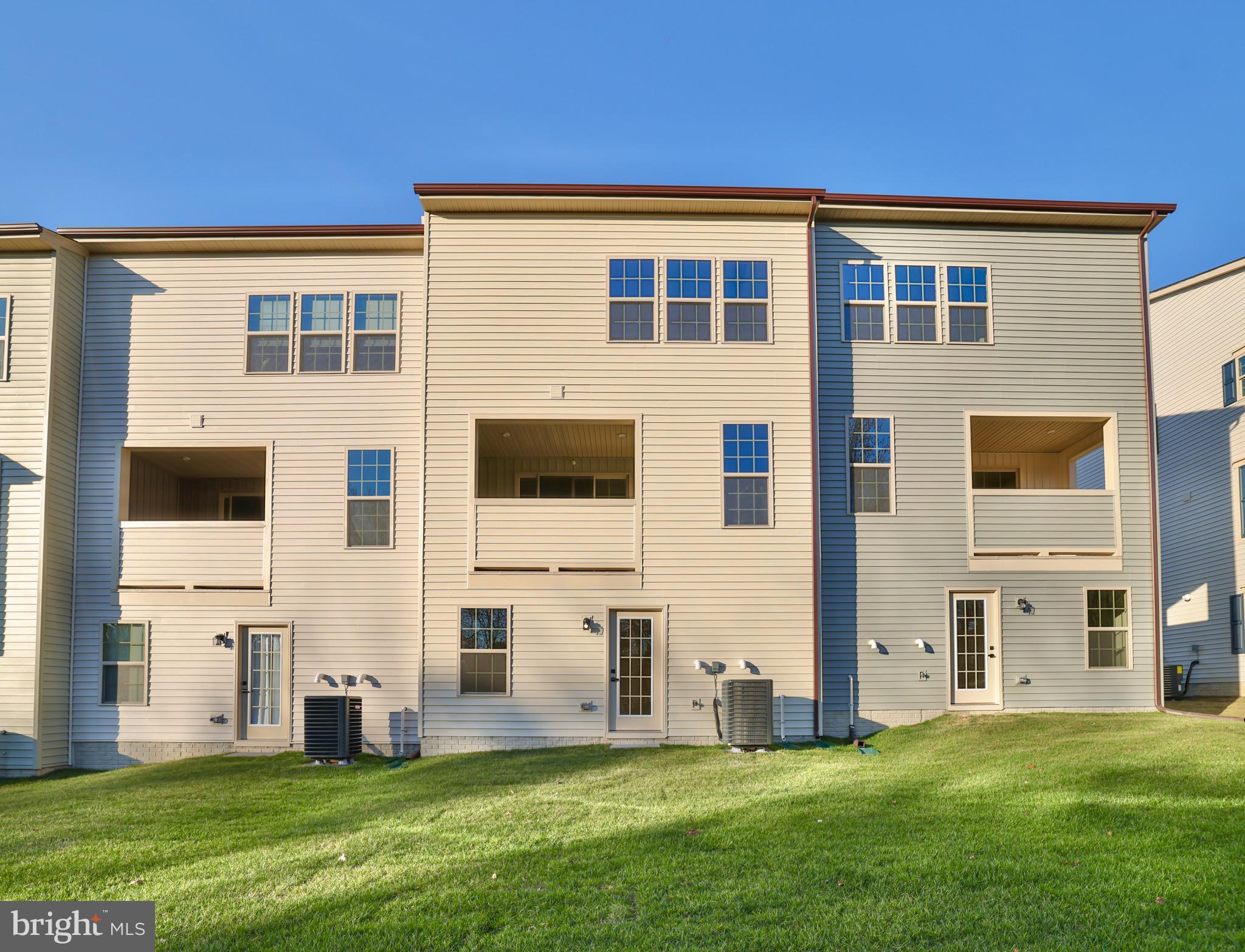 PARKSIDE - Residential Lease