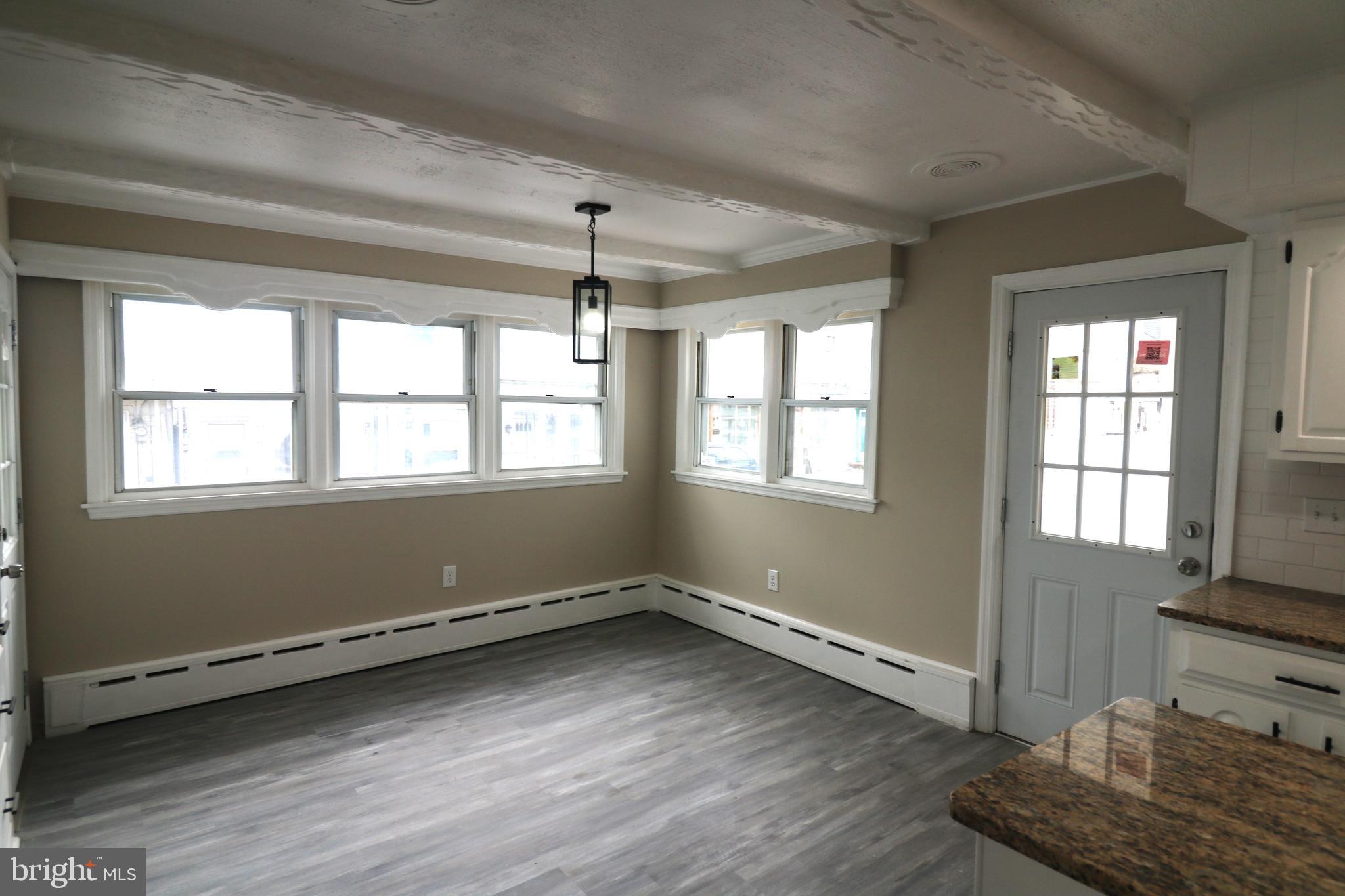 100 W CHERRY STREET