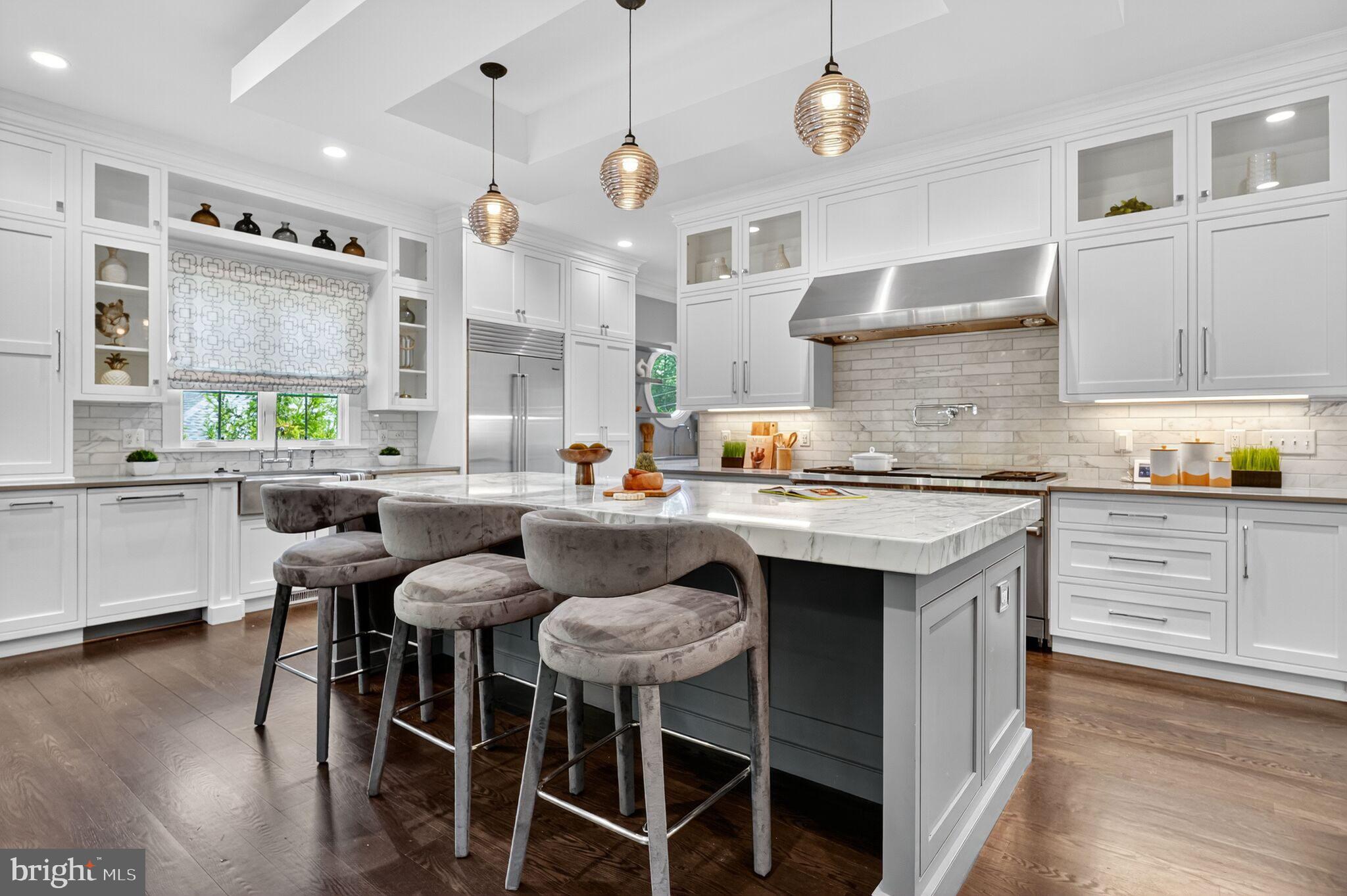 BROYHILL FOREST - Residential