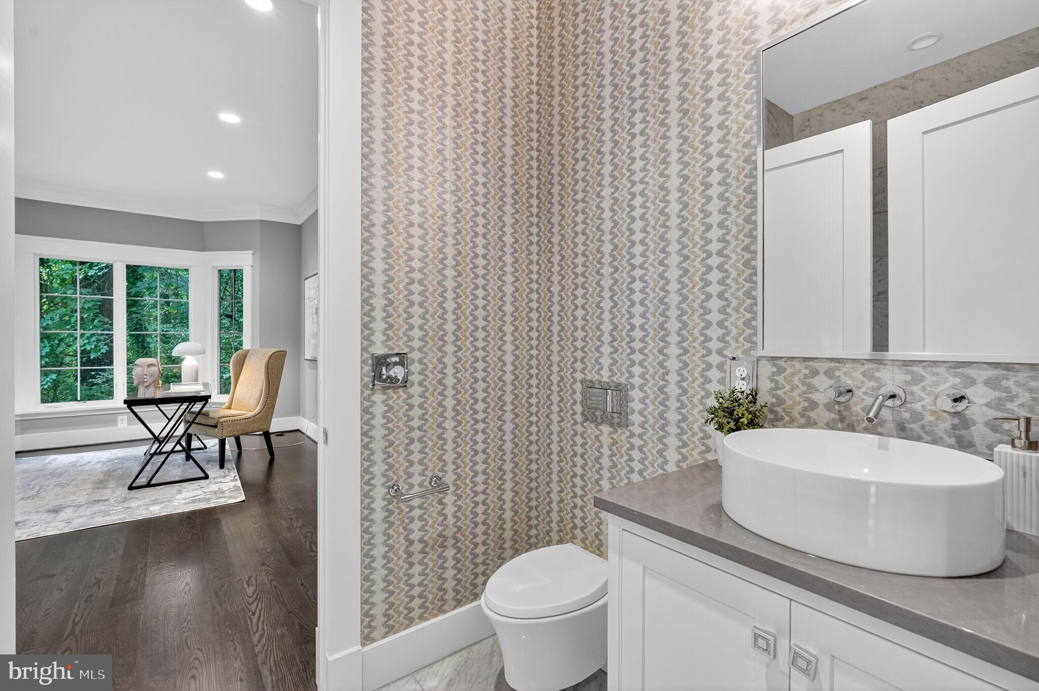 BROYHILL FOREST - Residential