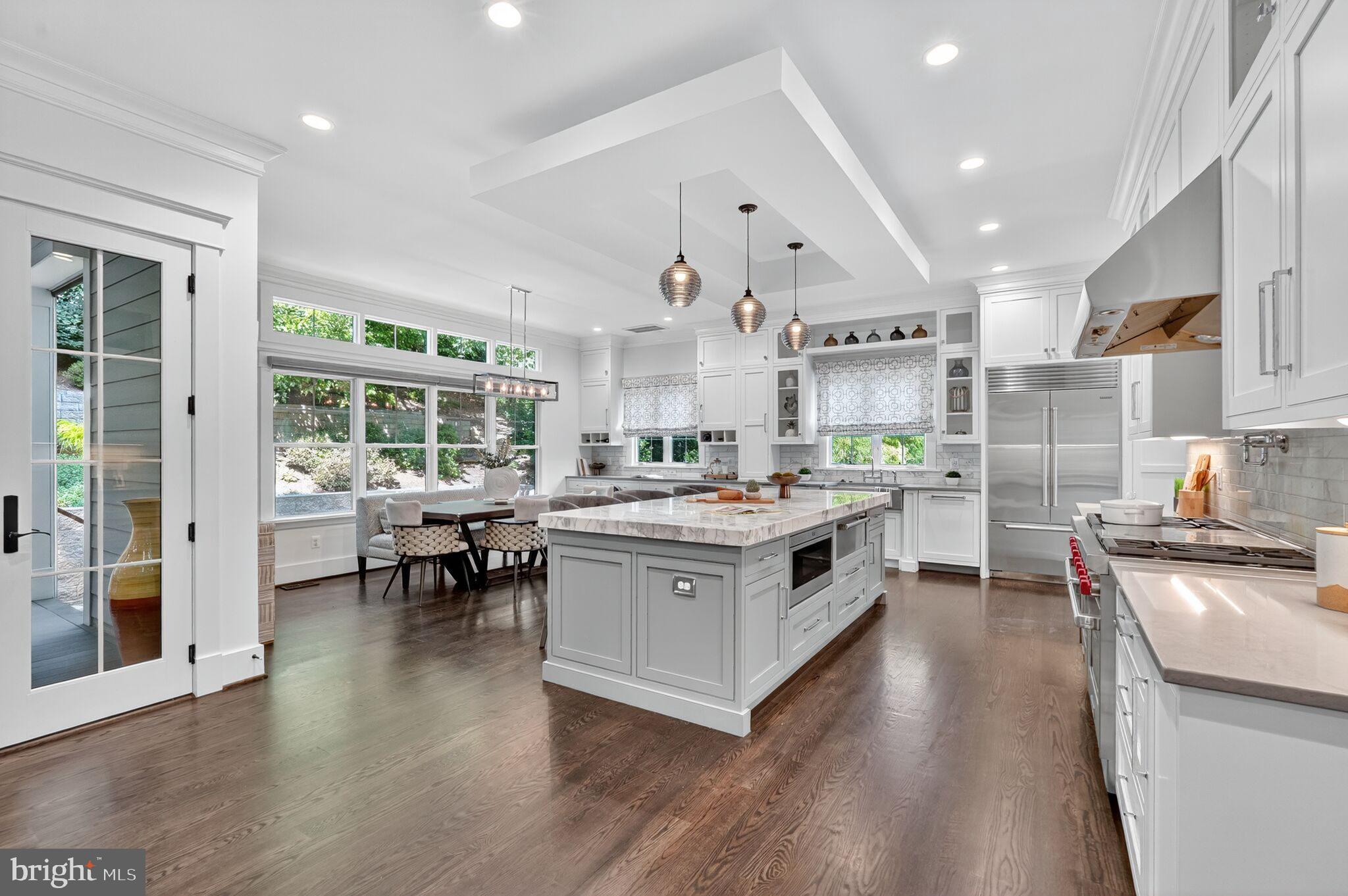 BROYHILL FOREST - Residential