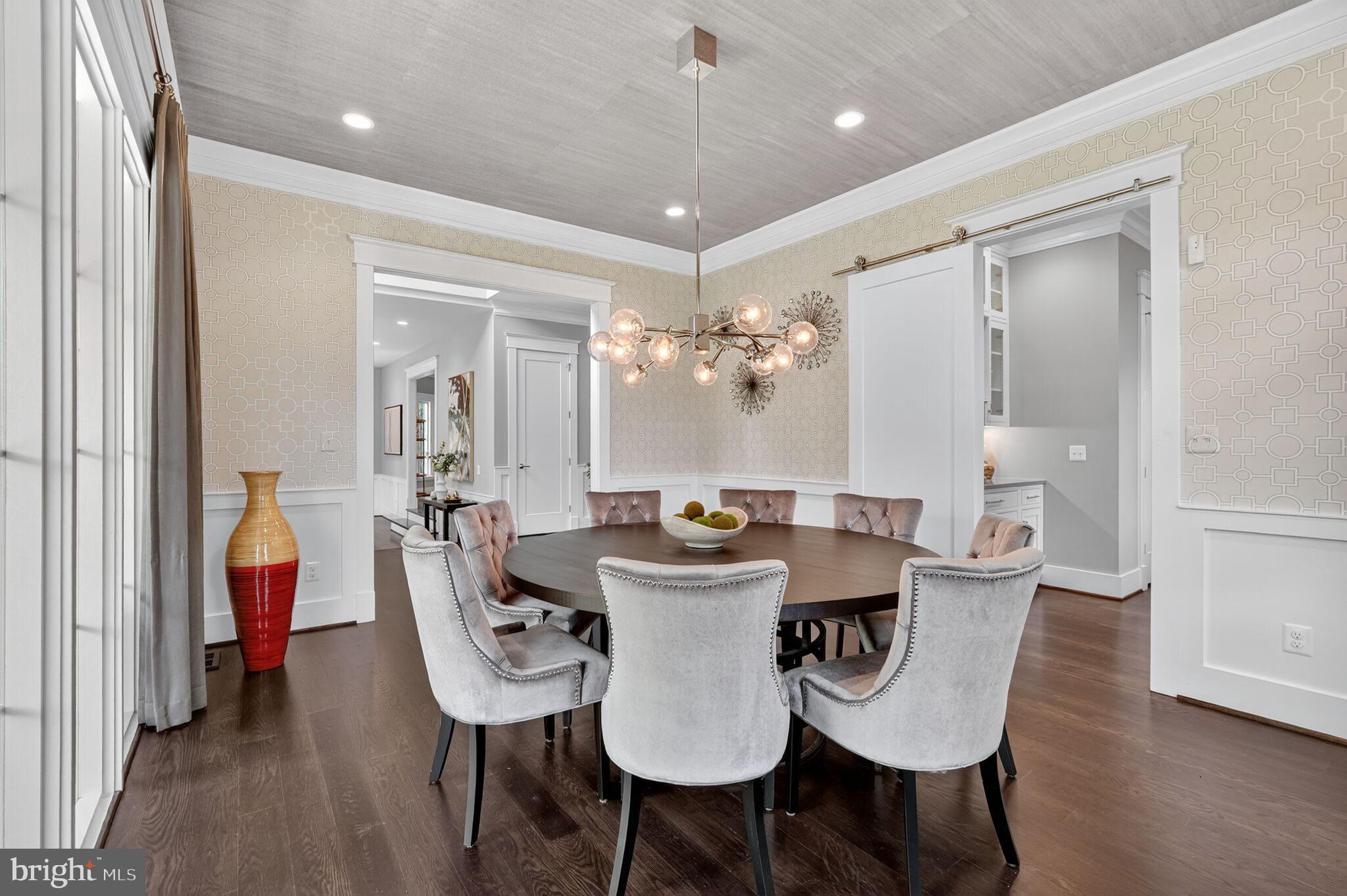 BROYHILL FOREST - Residential