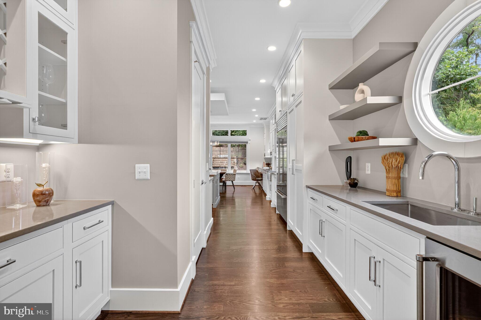 BROYHILL FOREST - Residential