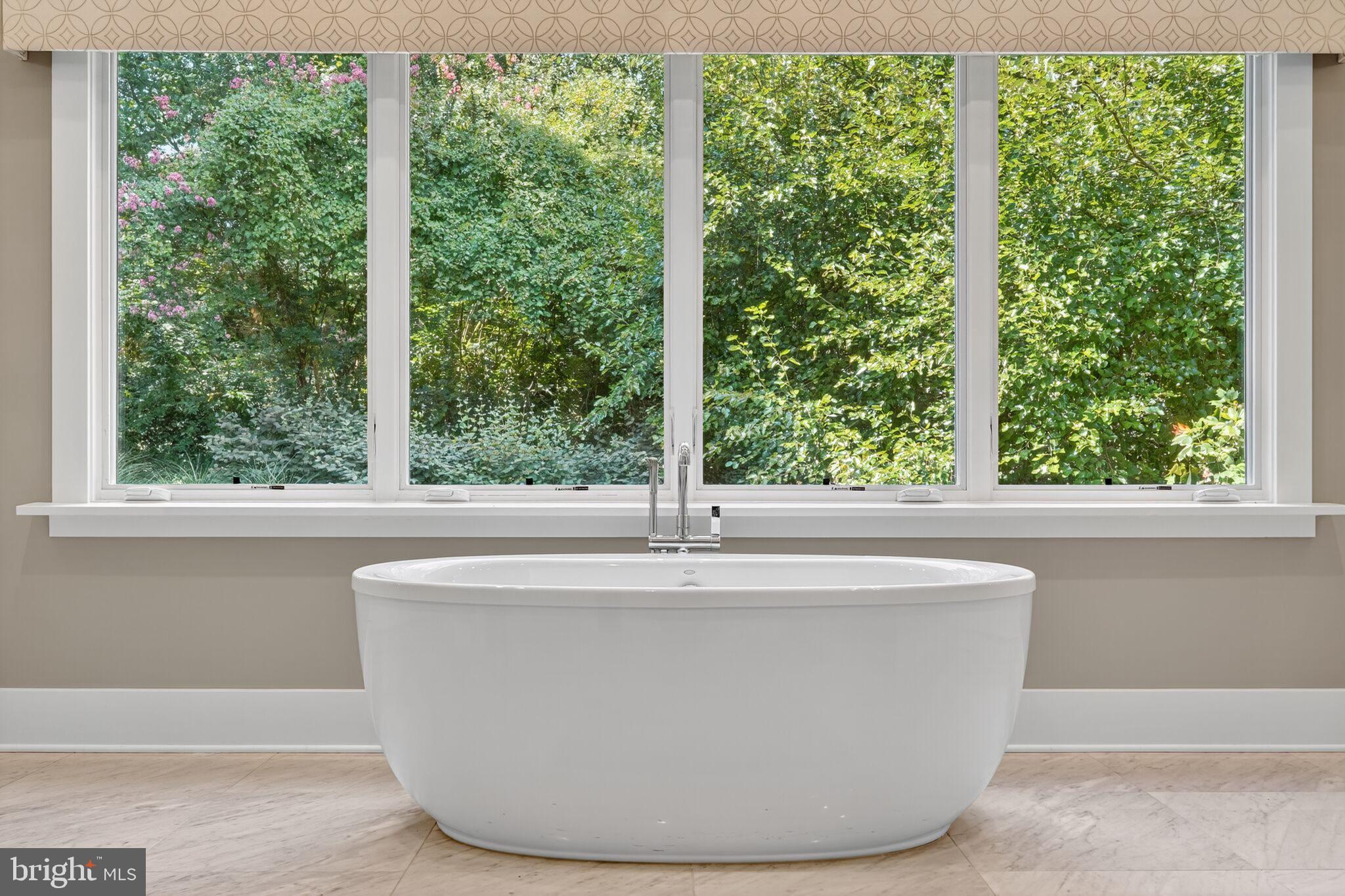 BROYHILL FOREST - Residential