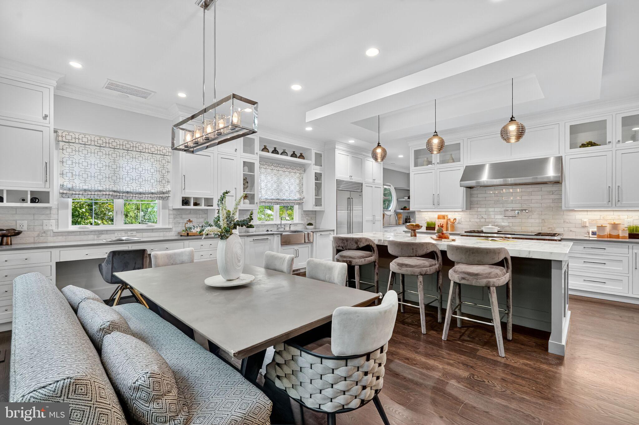 BROYHILL FOREST - Residential