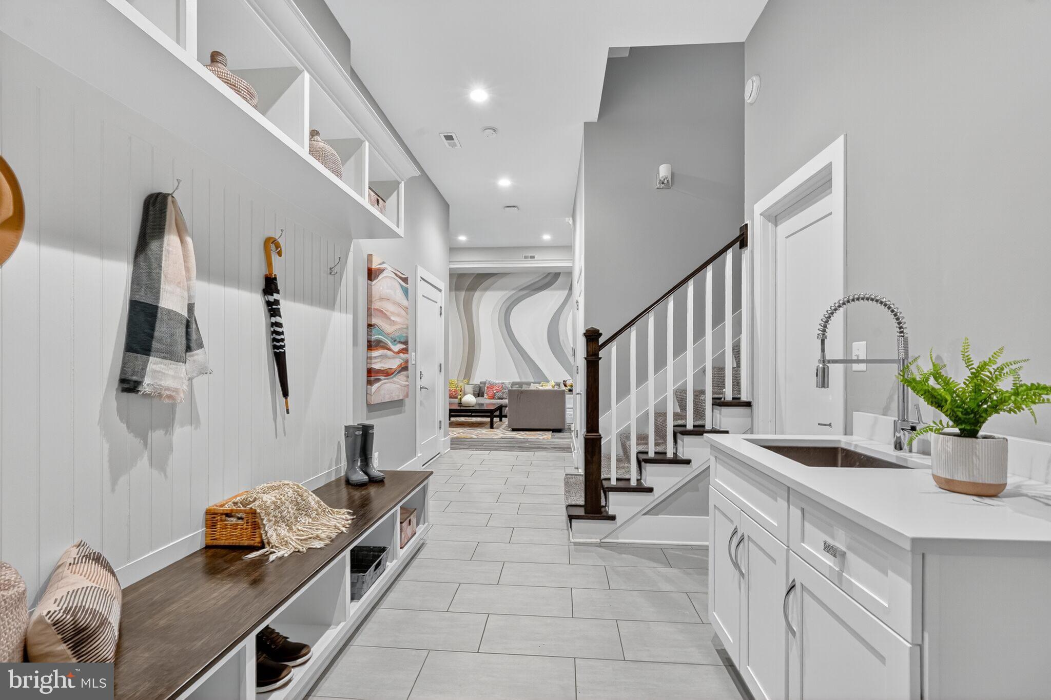 BROYHILL FOREST - Residential