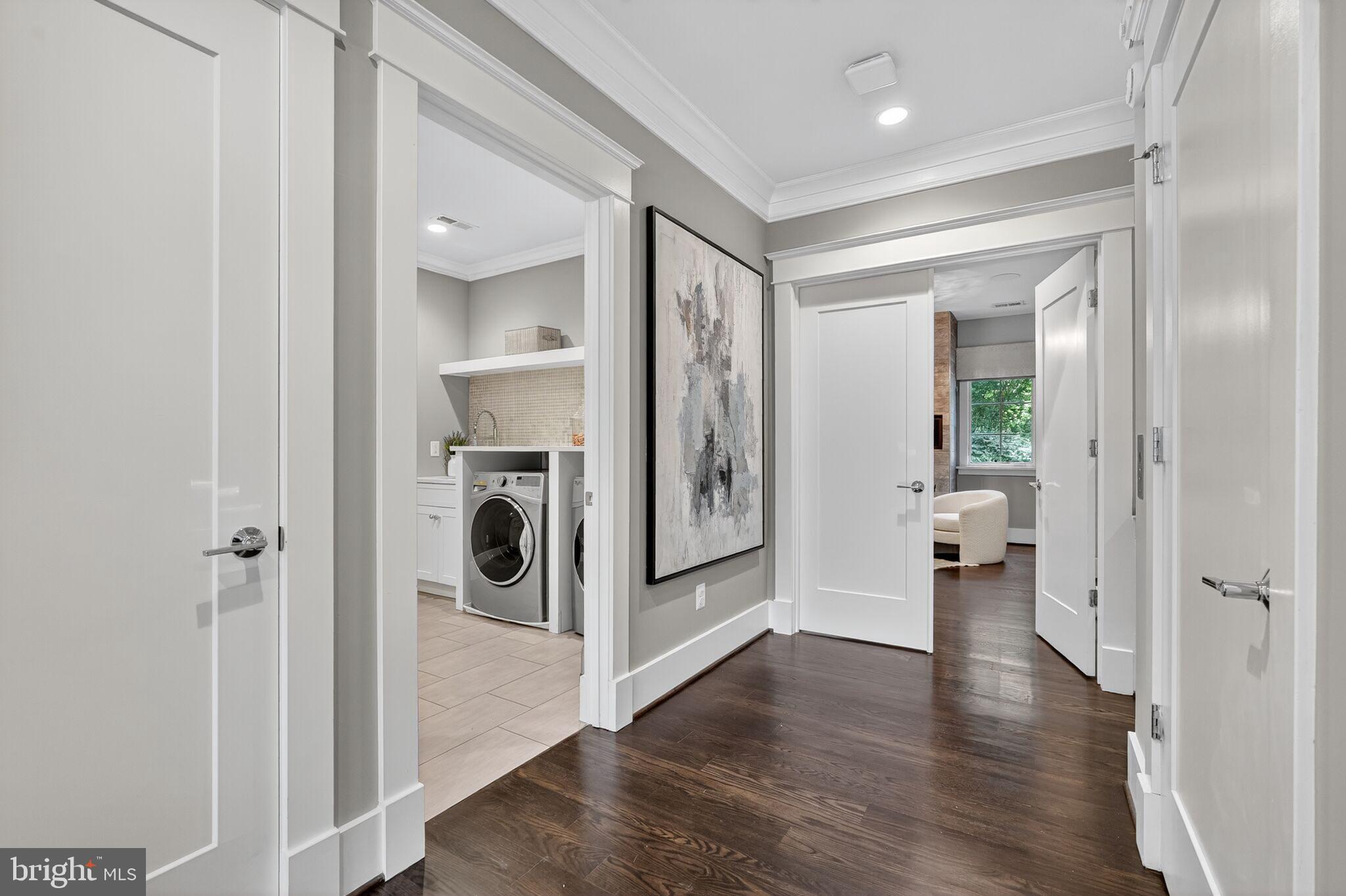 BROYHILL FOREST - Residential