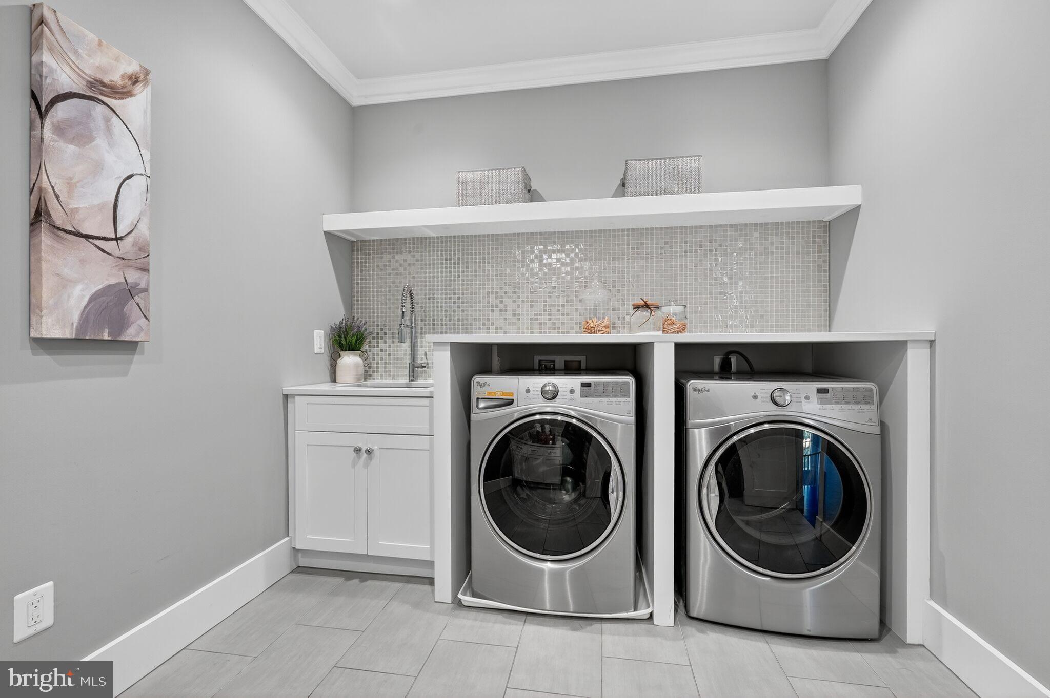 BROYHILL FOREST - Residential