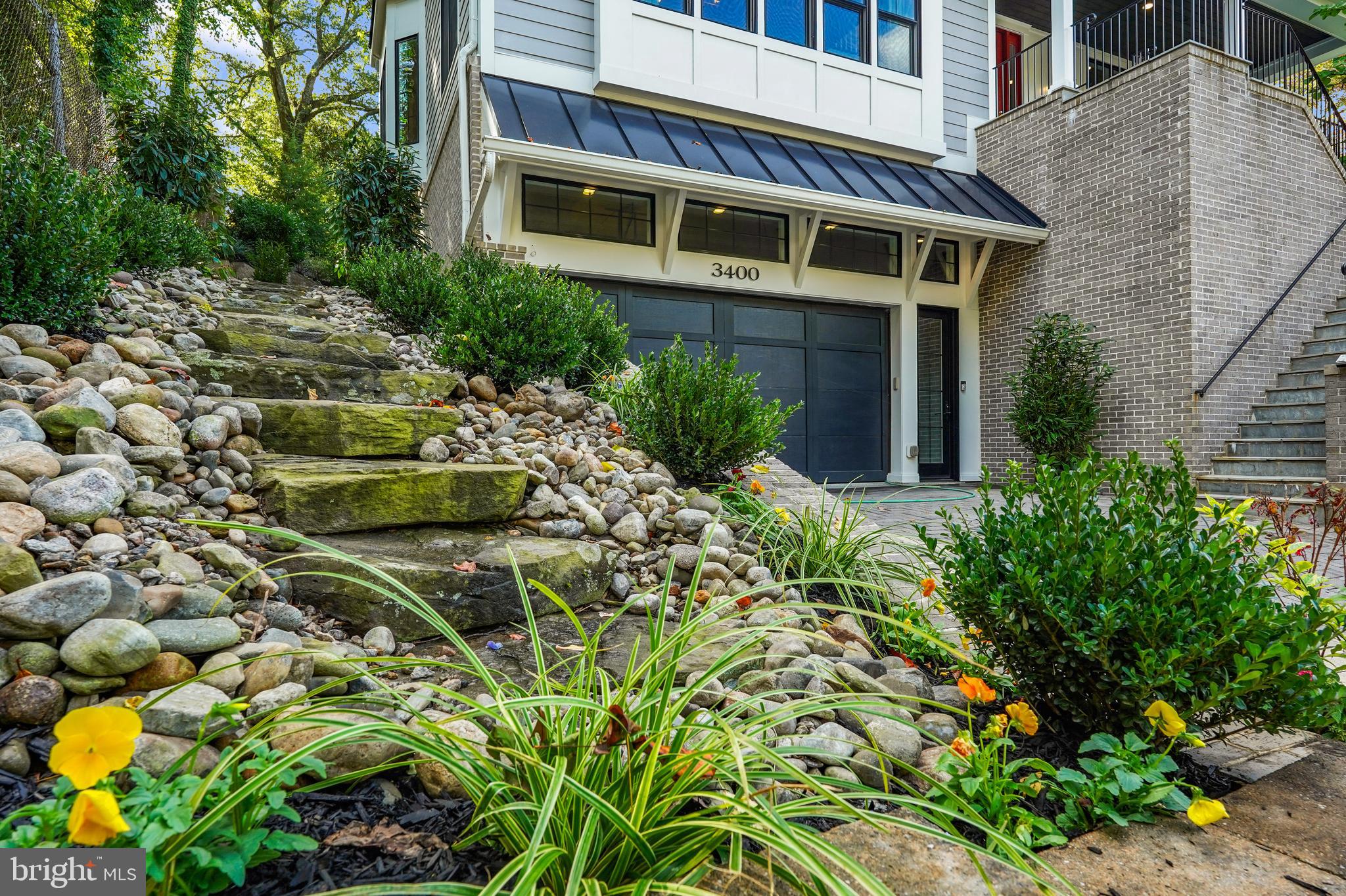 3400 MILITARY ROAD