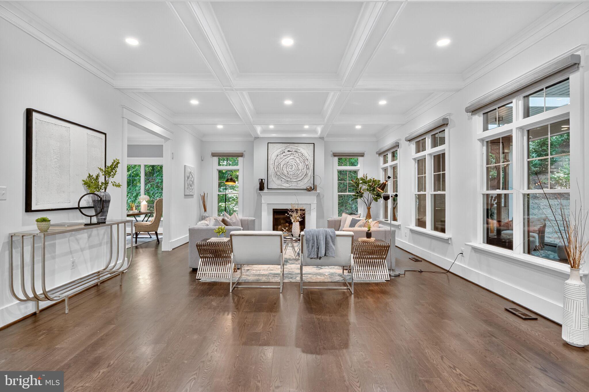 BROYHILL FOREST - Residential