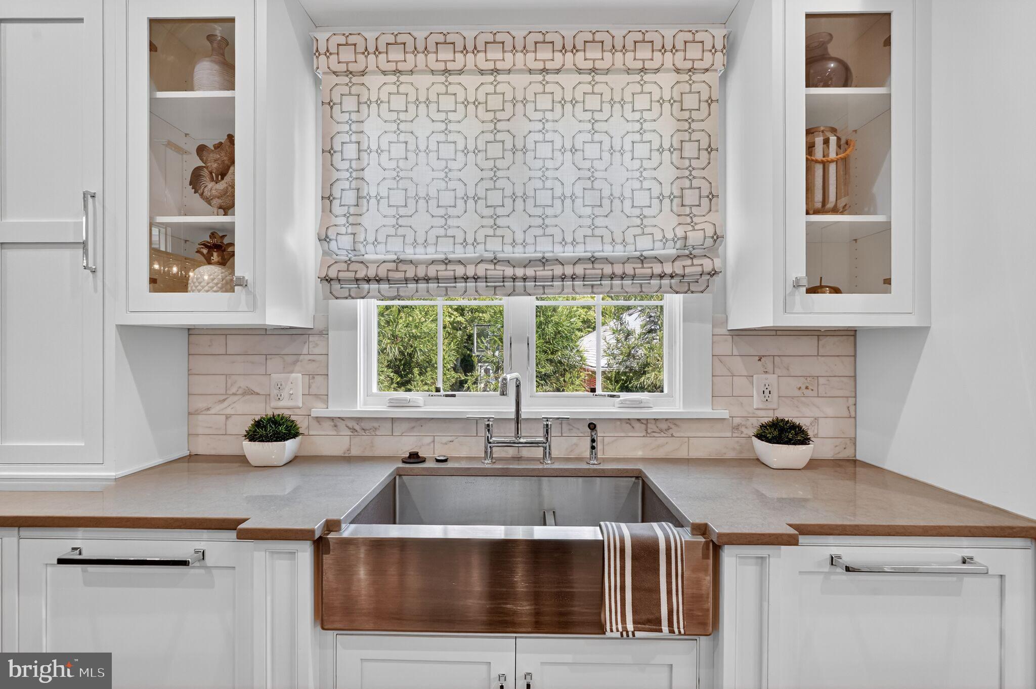 BROYHILL FOREST - Residential