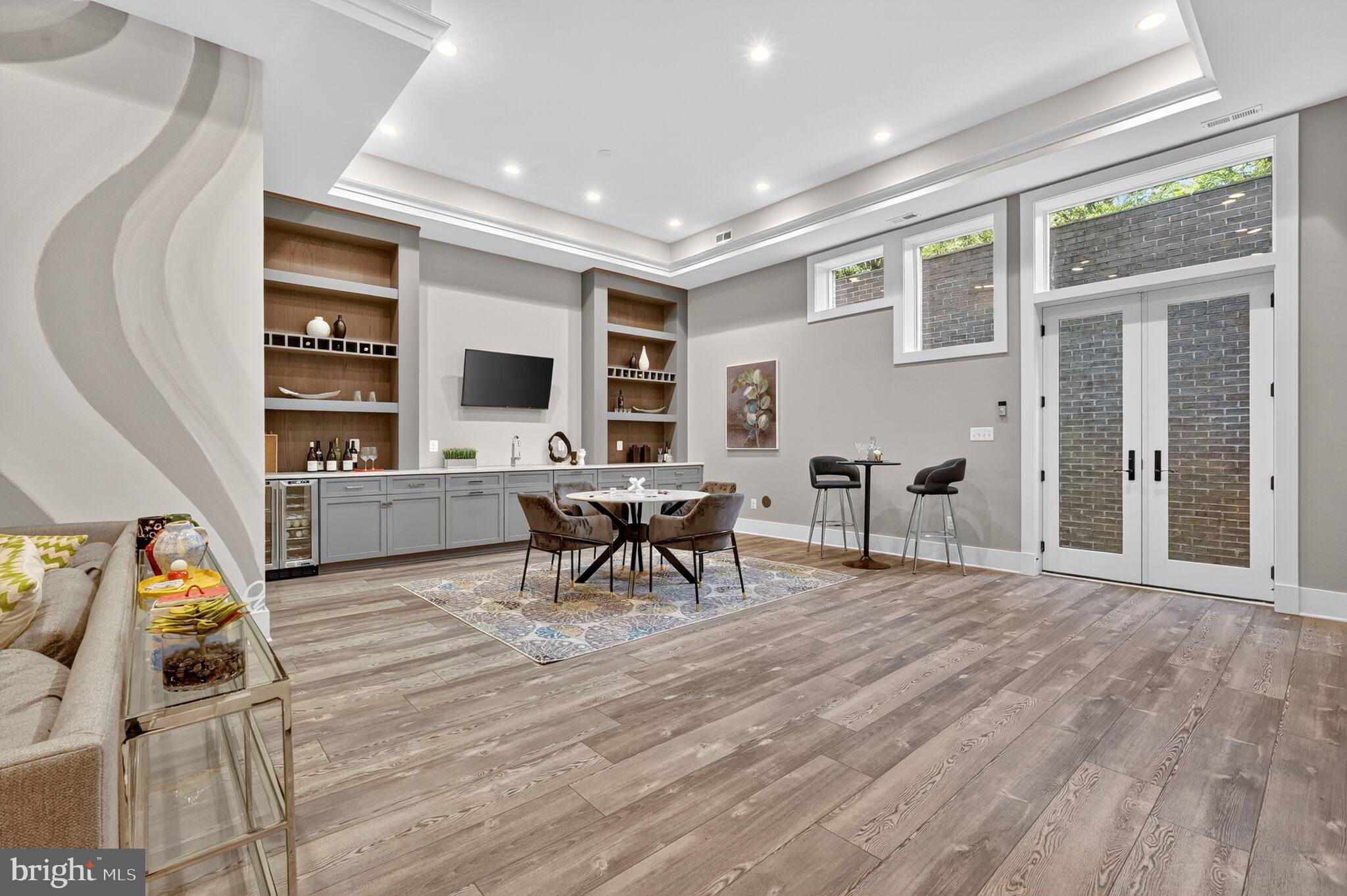 BROYHILL FOREST - Residential