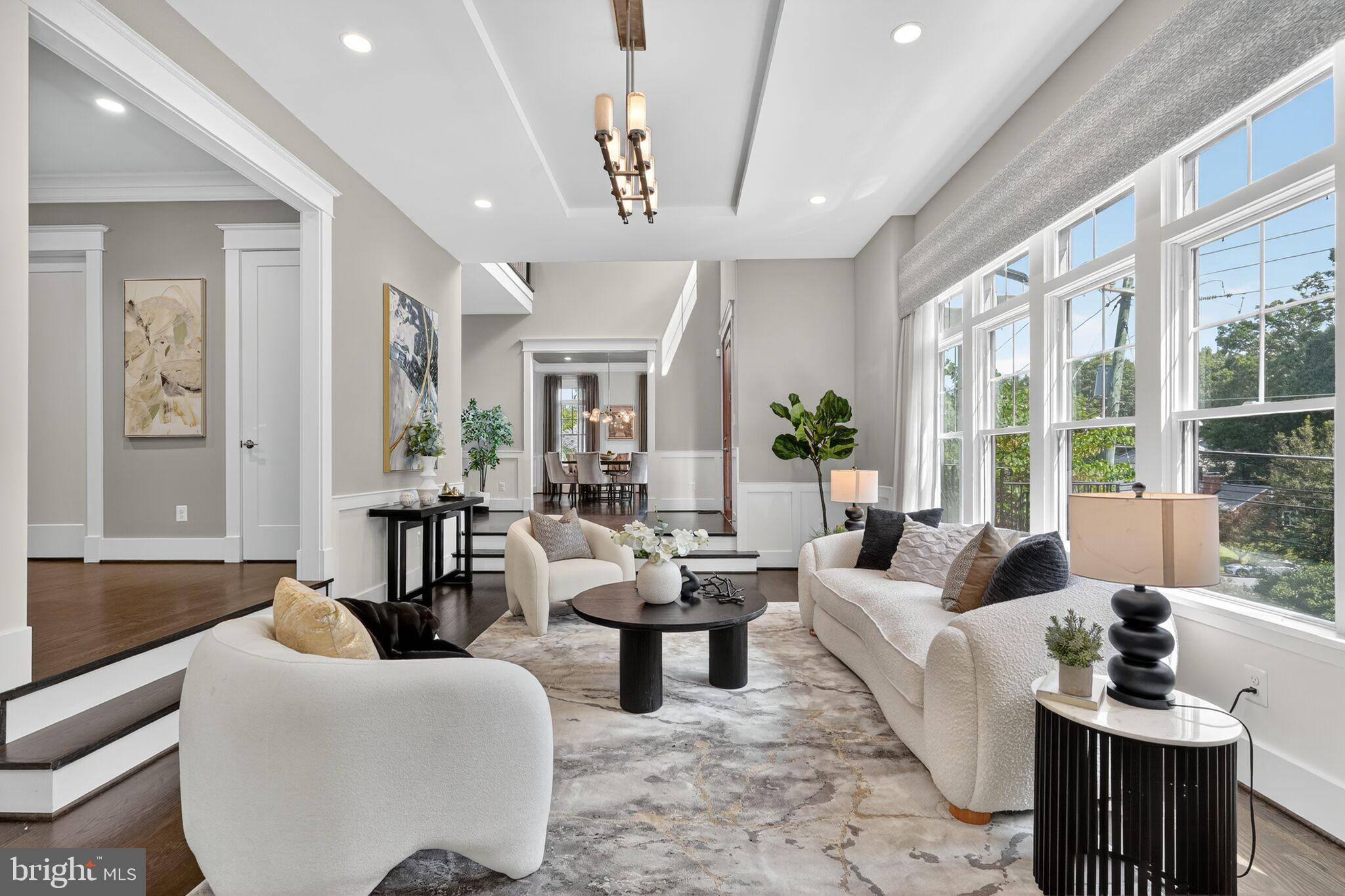 BROYHILL FOREST - Residential