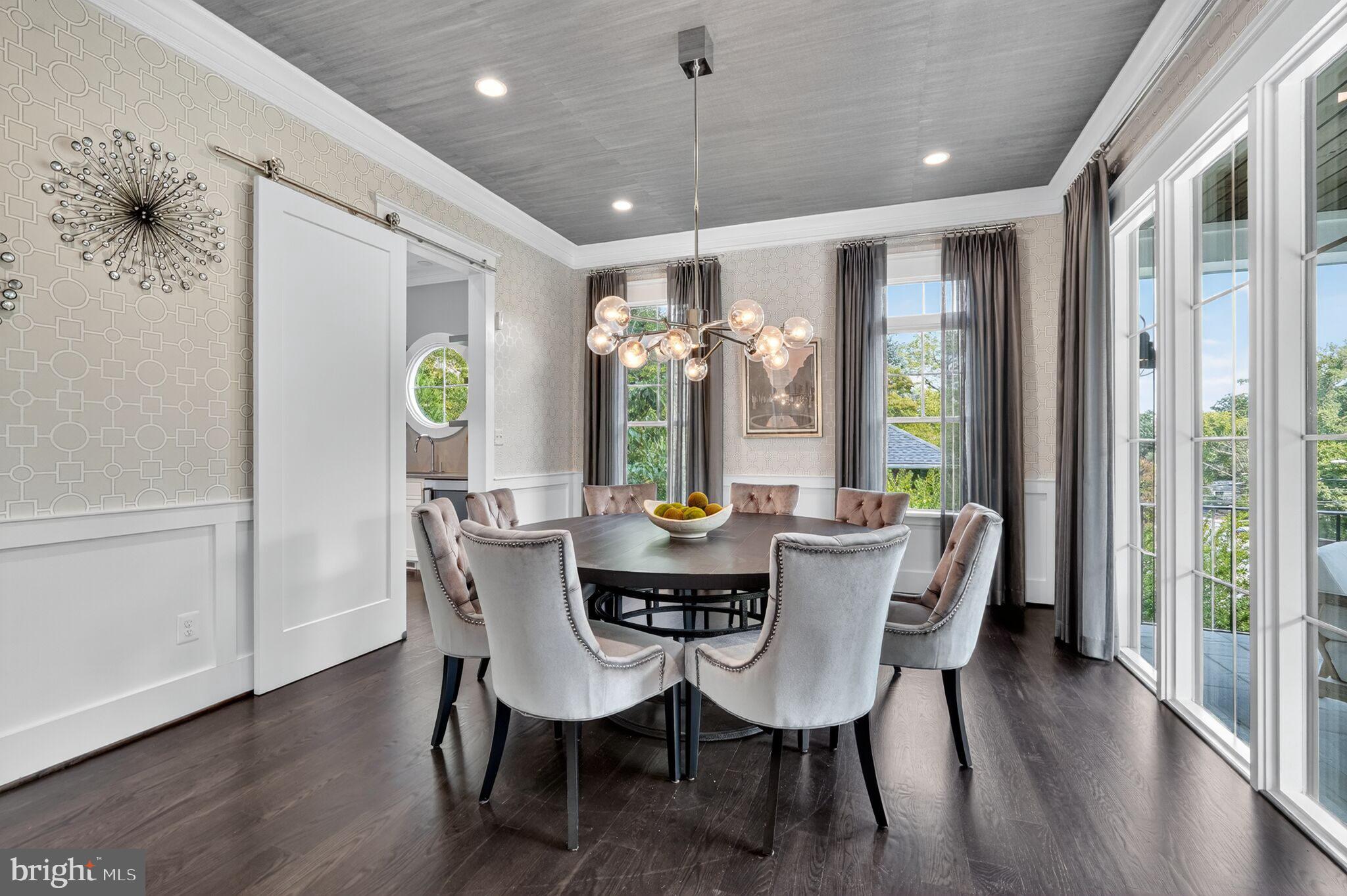 BROYHILL FOREST - Residential