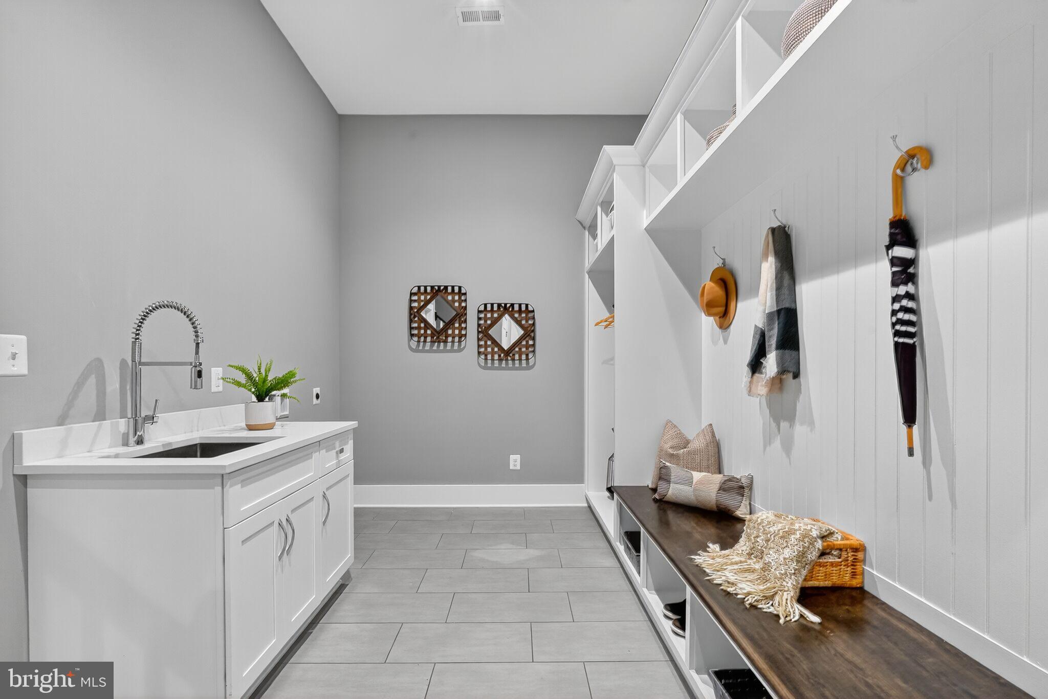 BROYHILL FOREST - Residential