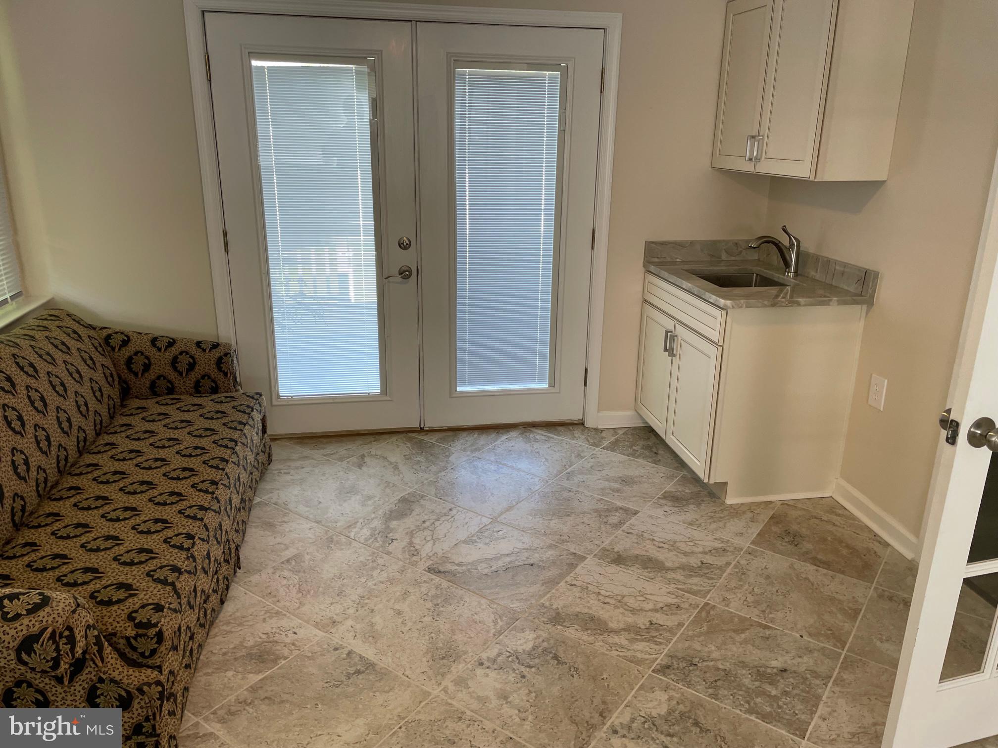 FAIRVIEW  BEACH - Residential Lease