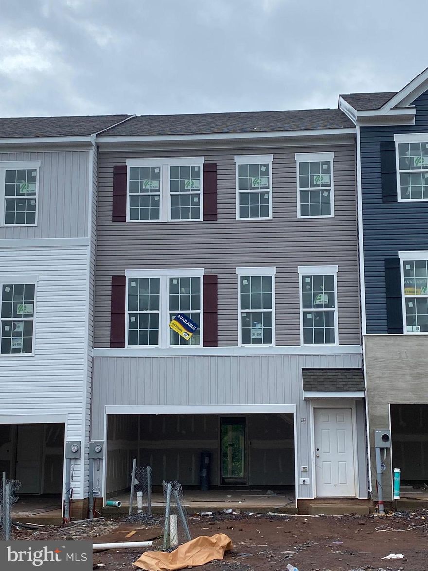 December delivery! Stunning views of the mountains and neighborhood park! The Ansted is a versatile 2 car garage townhome with 3 bedrooms ,3.5 baths, rear deck, washer/dryer and blinds .Over 2,000 square feet of 3 story living space. Entertain with ease in the open concept kitchen and living area. Close proximity to downtown Frederick, Route 15, 270, 70.  Homes are selling fast! Come take a look today! *Photos not of actual home, and are of a similar model* *Photos not of actual home, and are of a similar model*