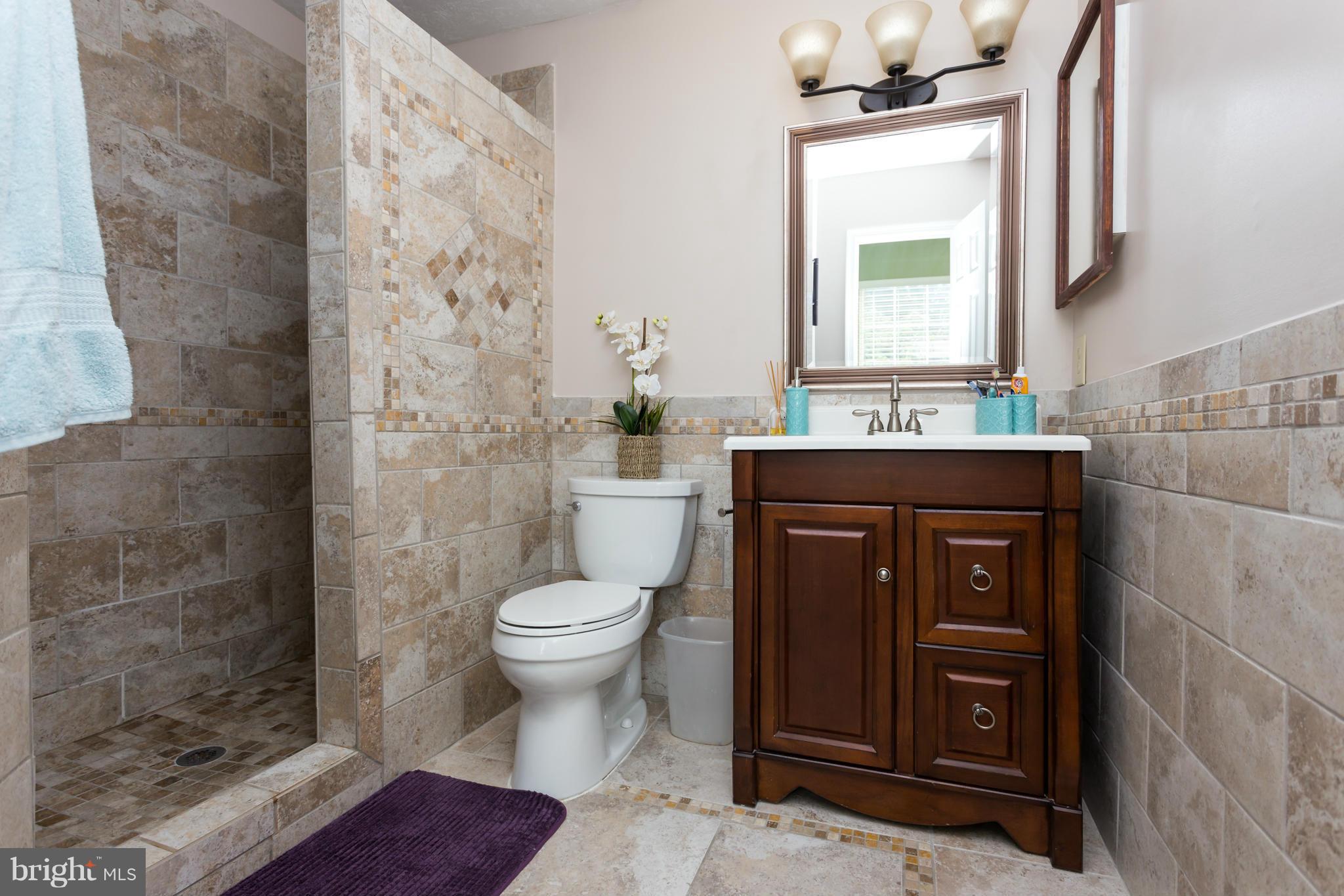 VISTA WOODS - Residential