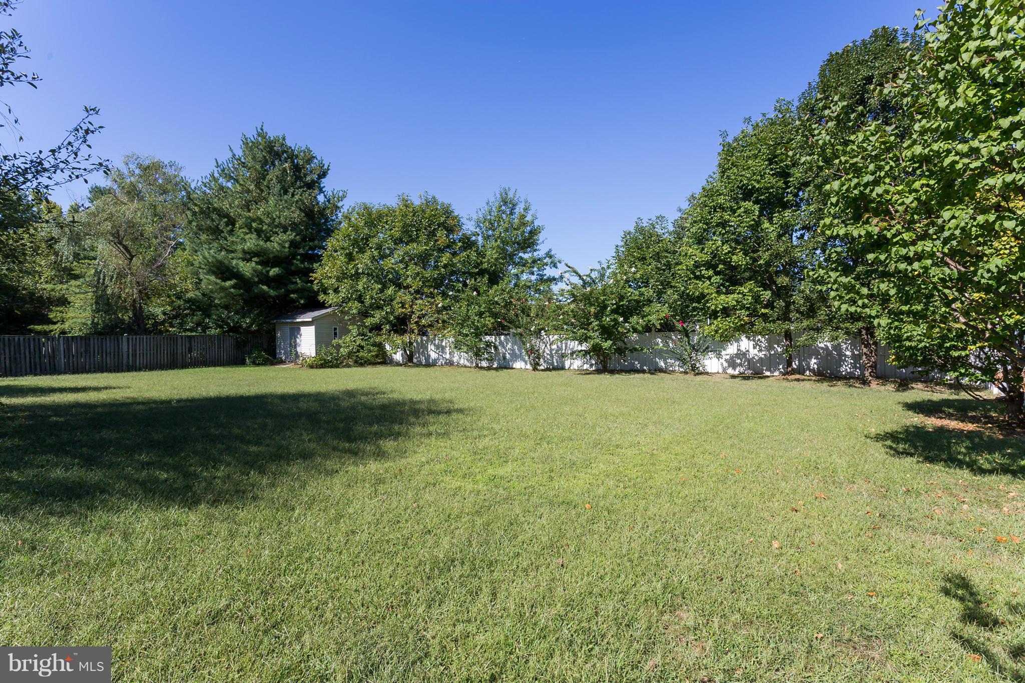 VISTA WOODS - Residential