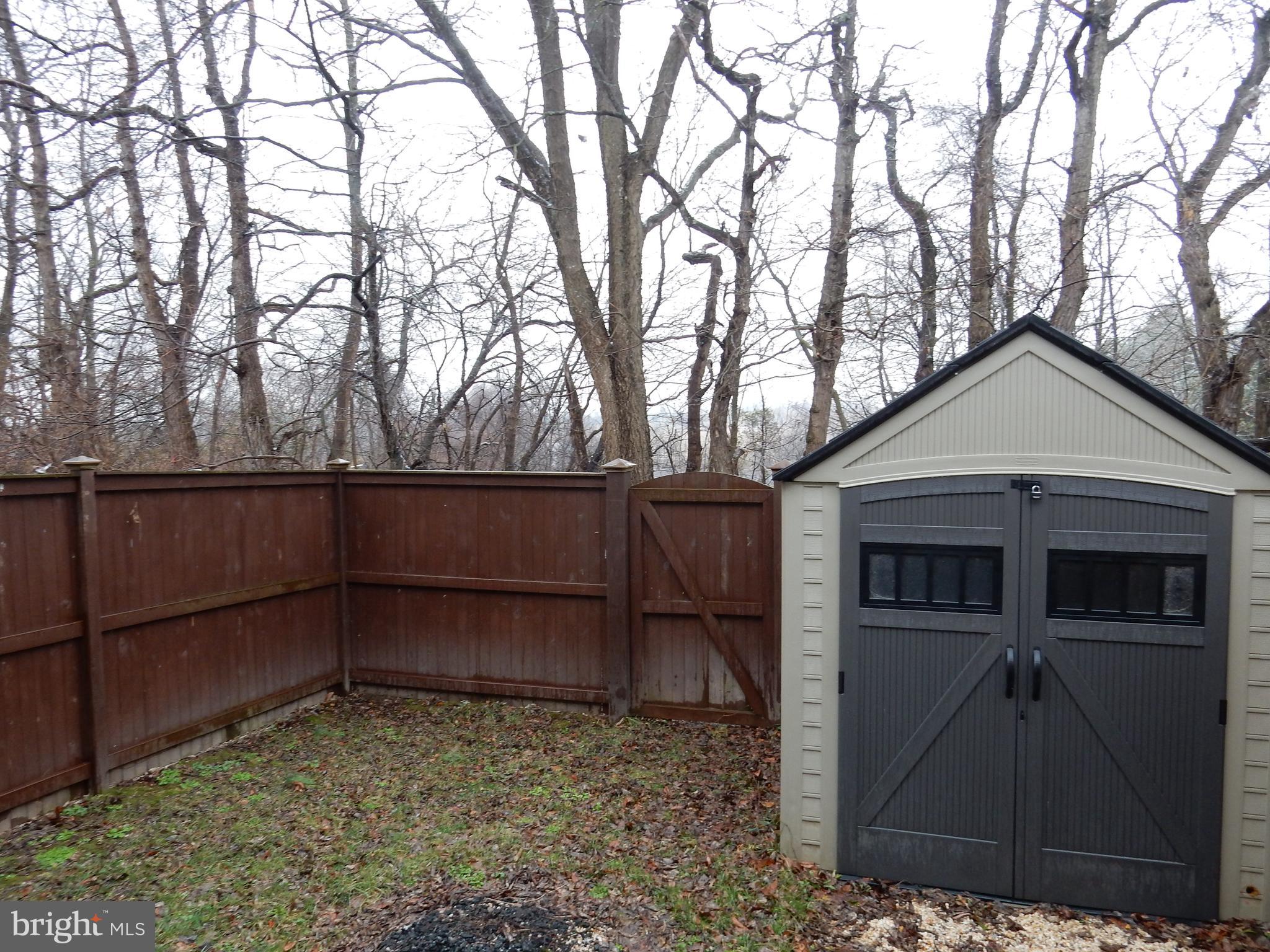 MADISON VILLAGE - Residential