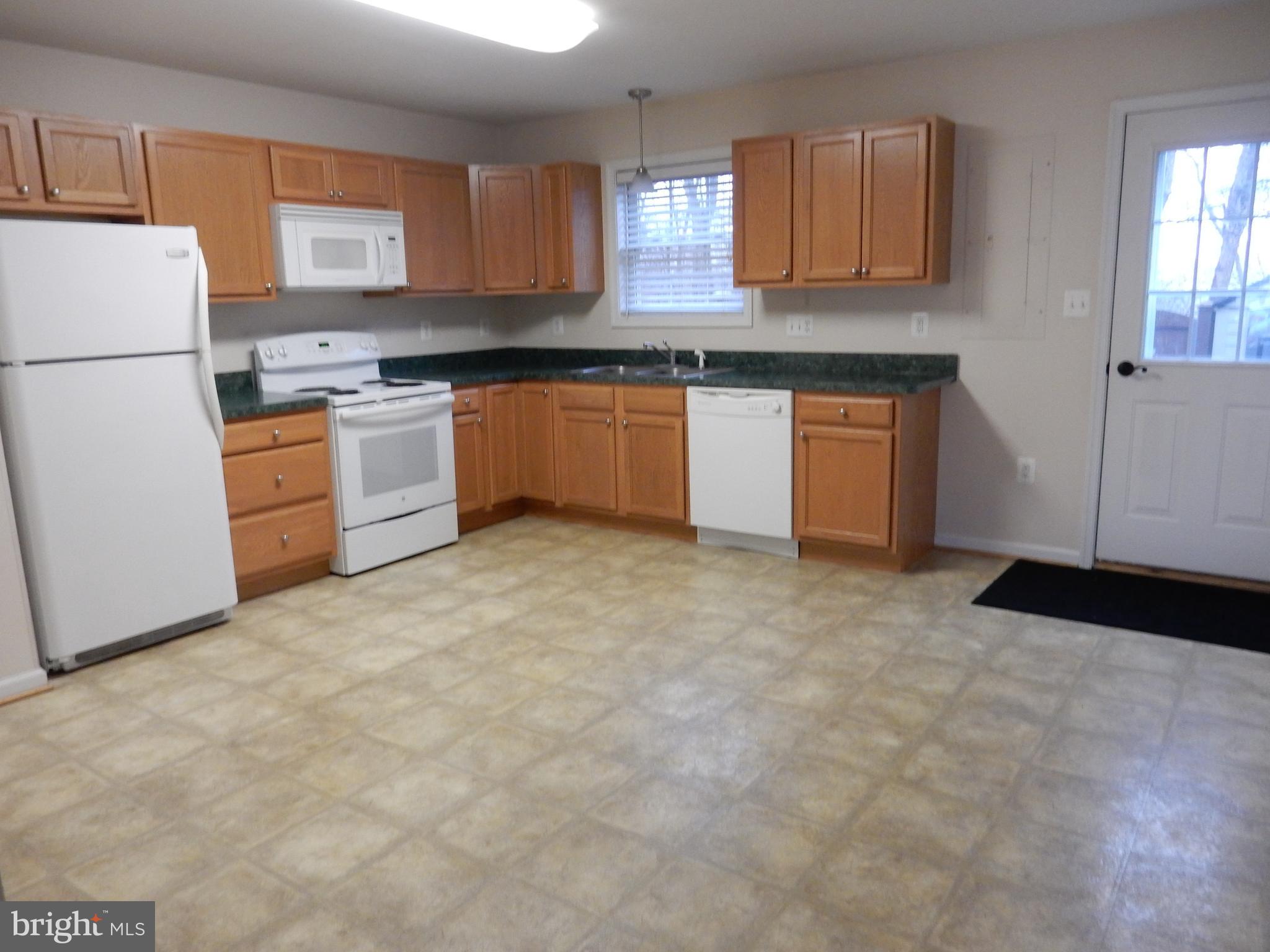 MADISON VILLAGE - Residential