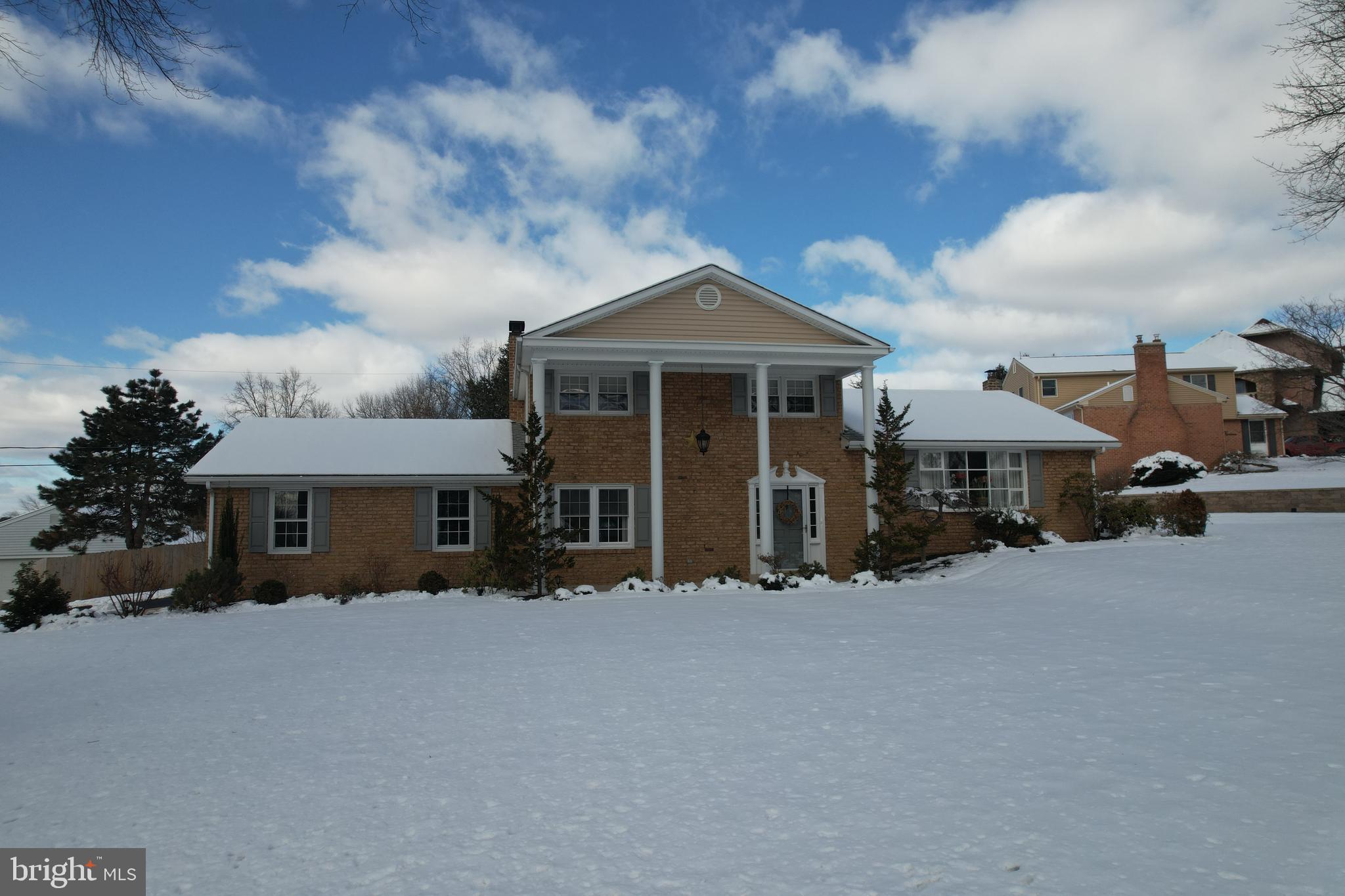 3911 RIDGELAND BOULEVARD