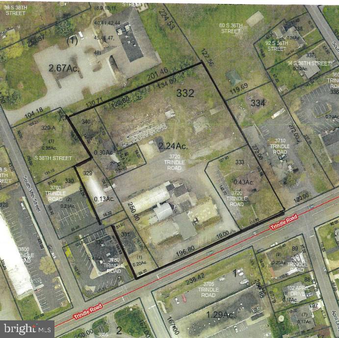 3.29 acres of Commercial Land for sale OR lease. Consist of five parcels # 10-21-0275-329, 10-21-0275-331, 10-21-0275-332, 10-21-0275-333 and 10-21-0275-340. Great location close to Camp Hill Shopping Center, YMCA, McDonalds and much more. Traffic signalization, Traffic Count 16,000 VPD.
Property can also be Ground leased or built to suit .
Owner is a Pa Real Estate Agent