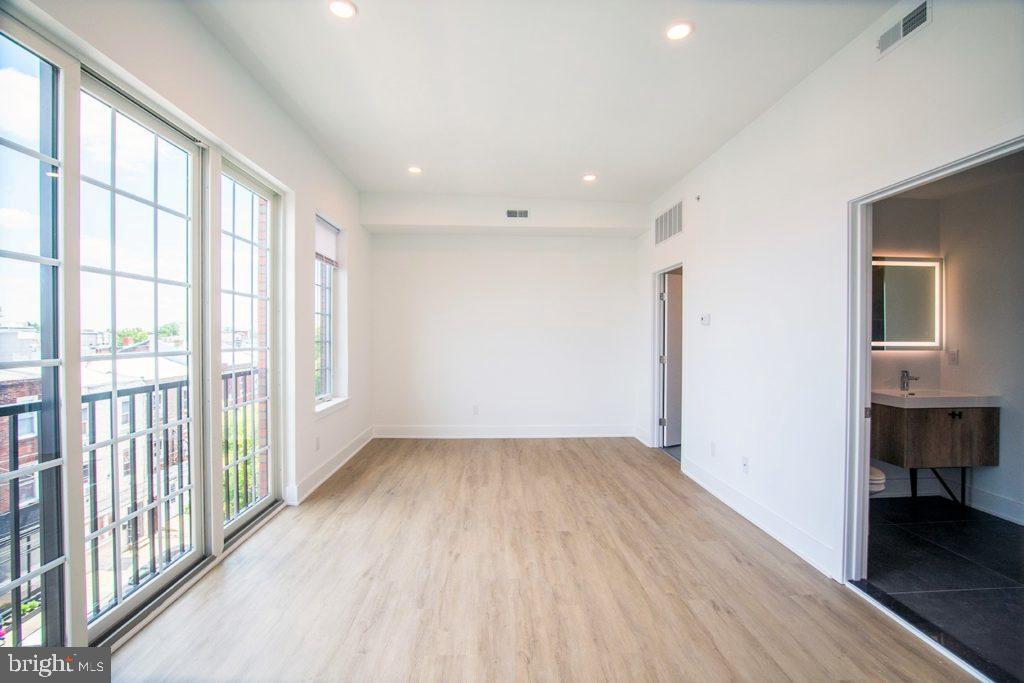 FISHTOWN - Residential Lease