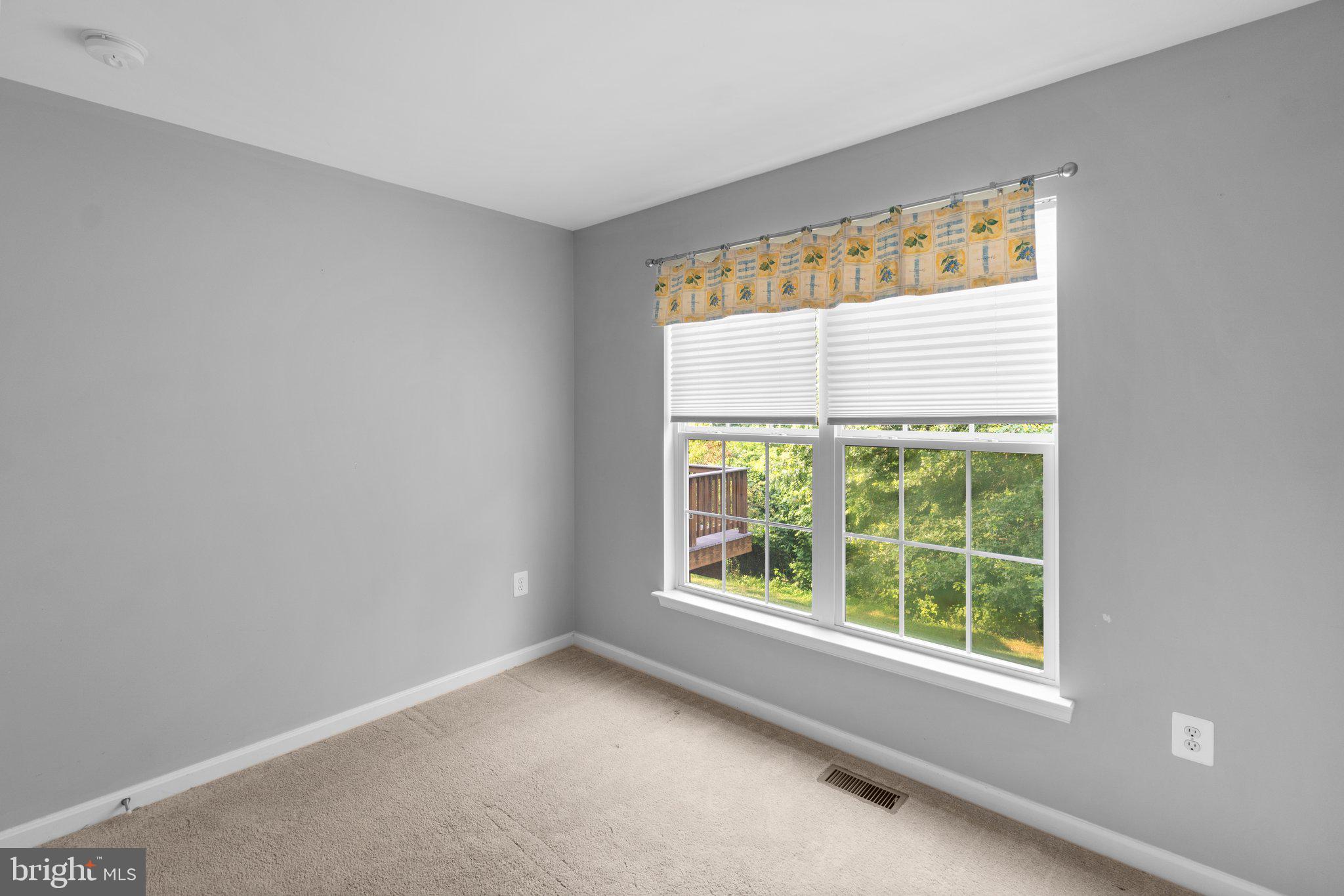 TOWN OF ROUND HILL - Residential