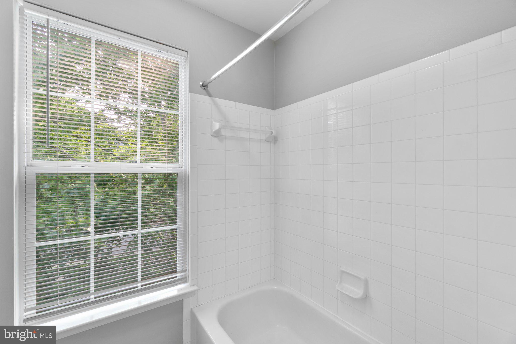 TOWN OF ROUND HILL - Residential