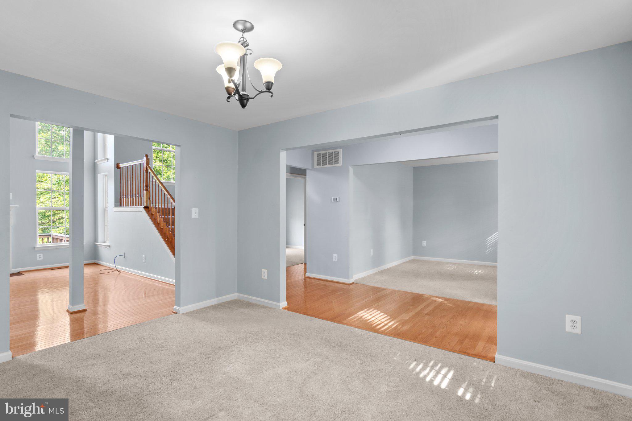 TOWN OF ROUND HILL - Residential